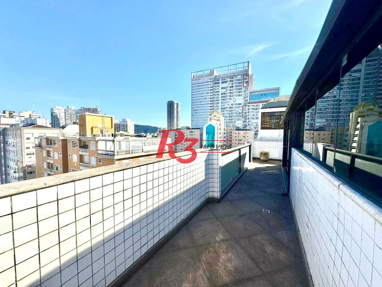 Cobertura com 4 dormitórios para alugar, 746 m² por R$ 20.000,01/mês - Gonzaga - Santos/SP