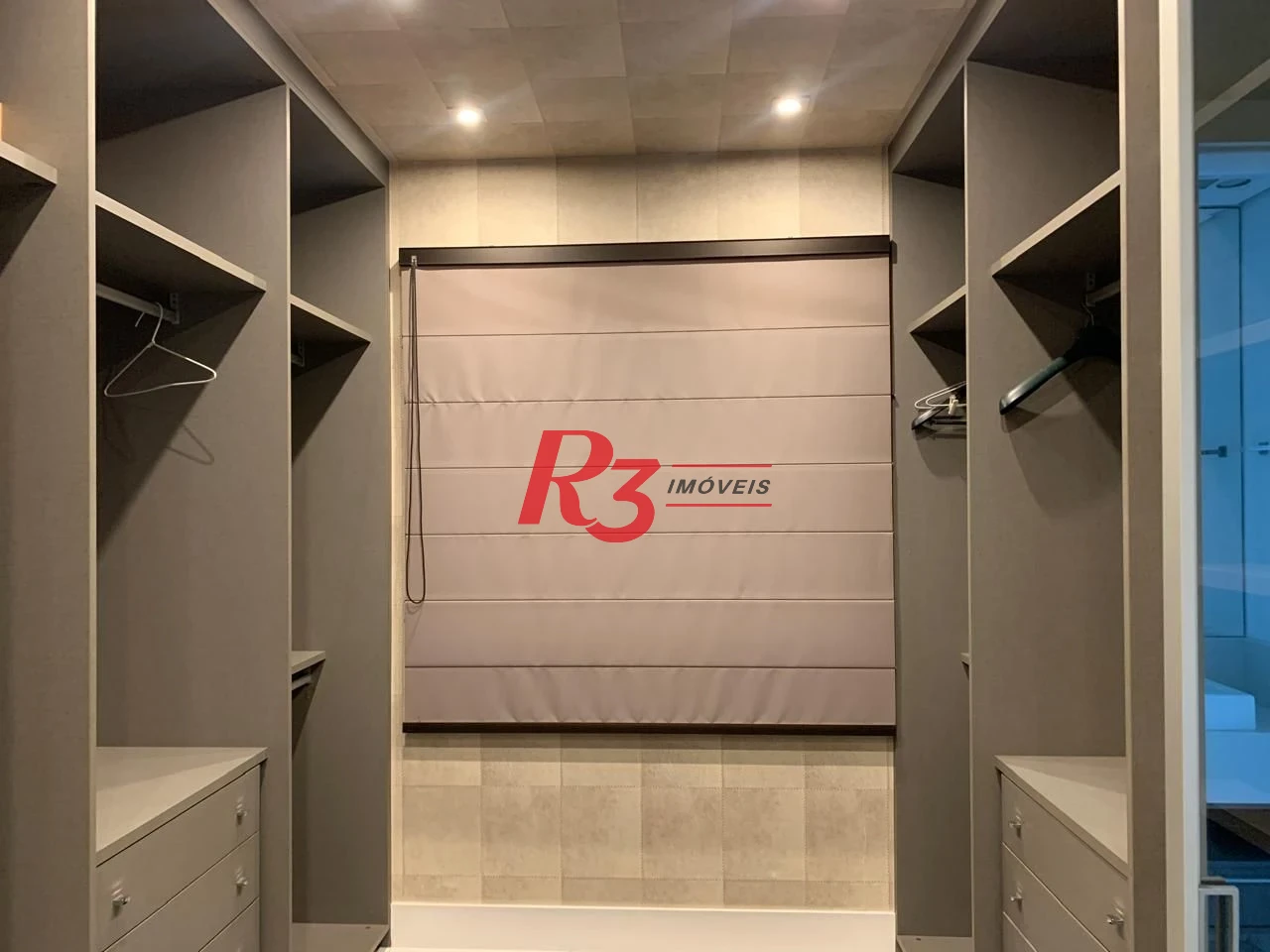 Apartamento para alugar, 180 m² por R$ 22.900,00/mês - Gonzaga - Santos/SP