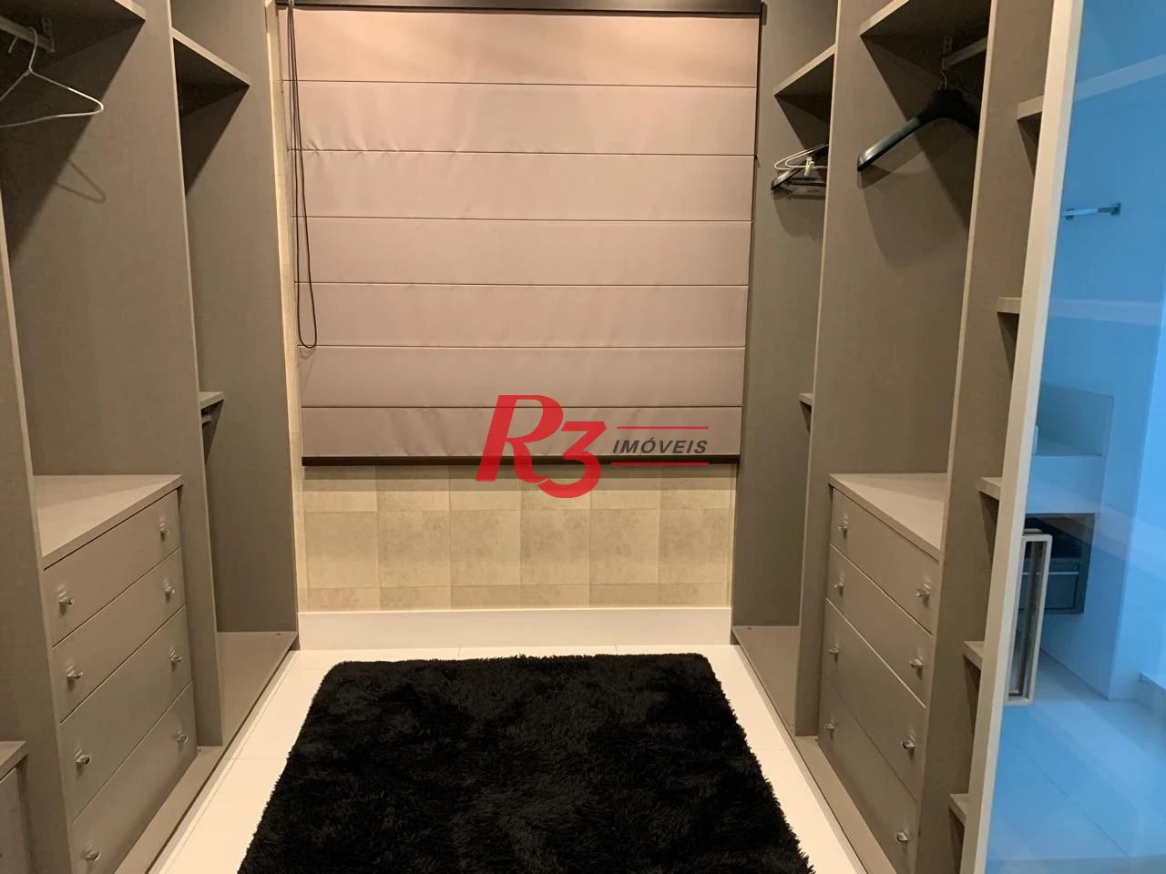 Apartamento para alugar, 180 m² por R$ 22.900,00/mês - Gonzaga - Santos/SP