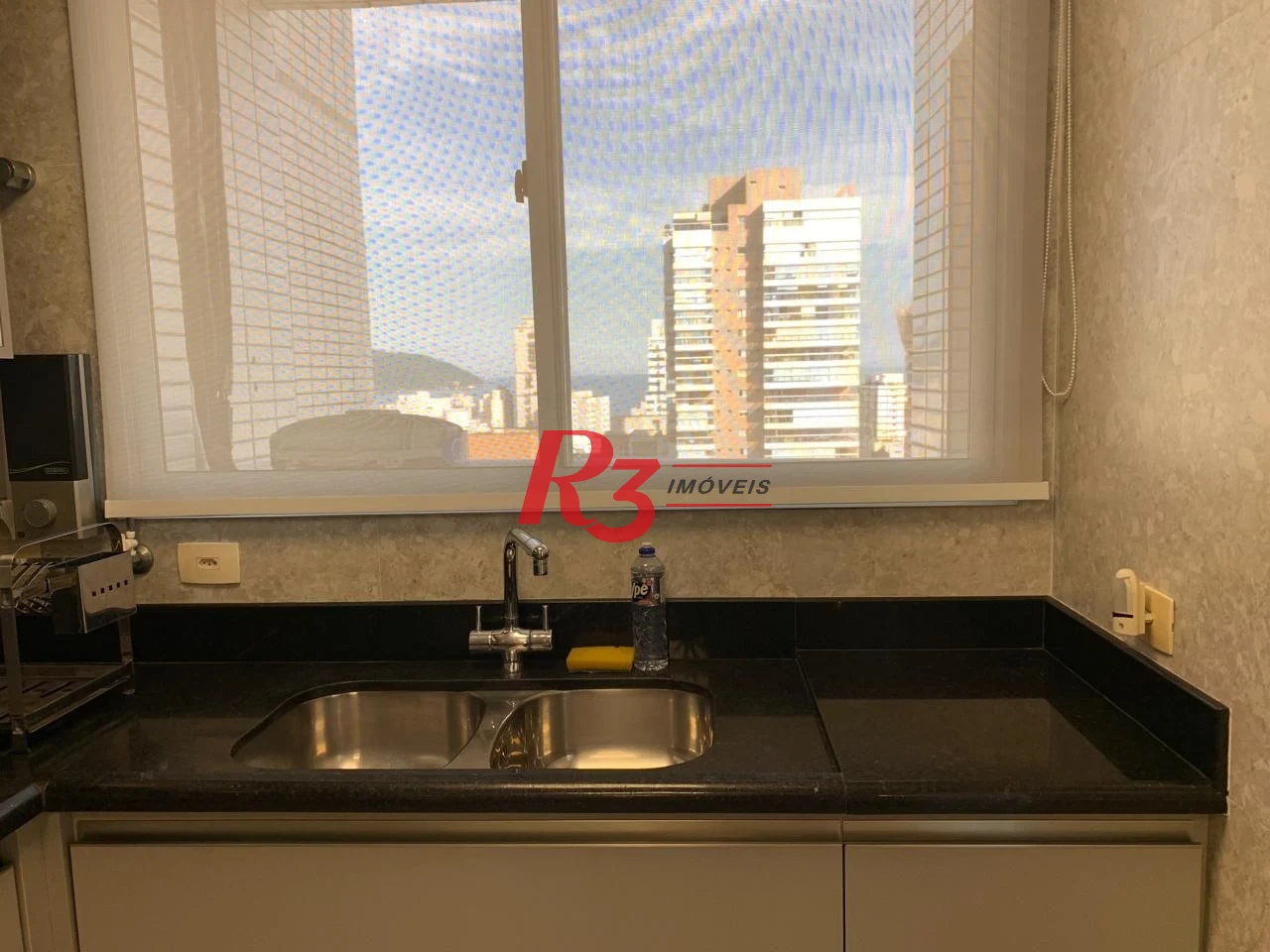 Apartamento para alugar, 180 m² por R$ 22.900,00/mês - Gonzaga - Santos/SP