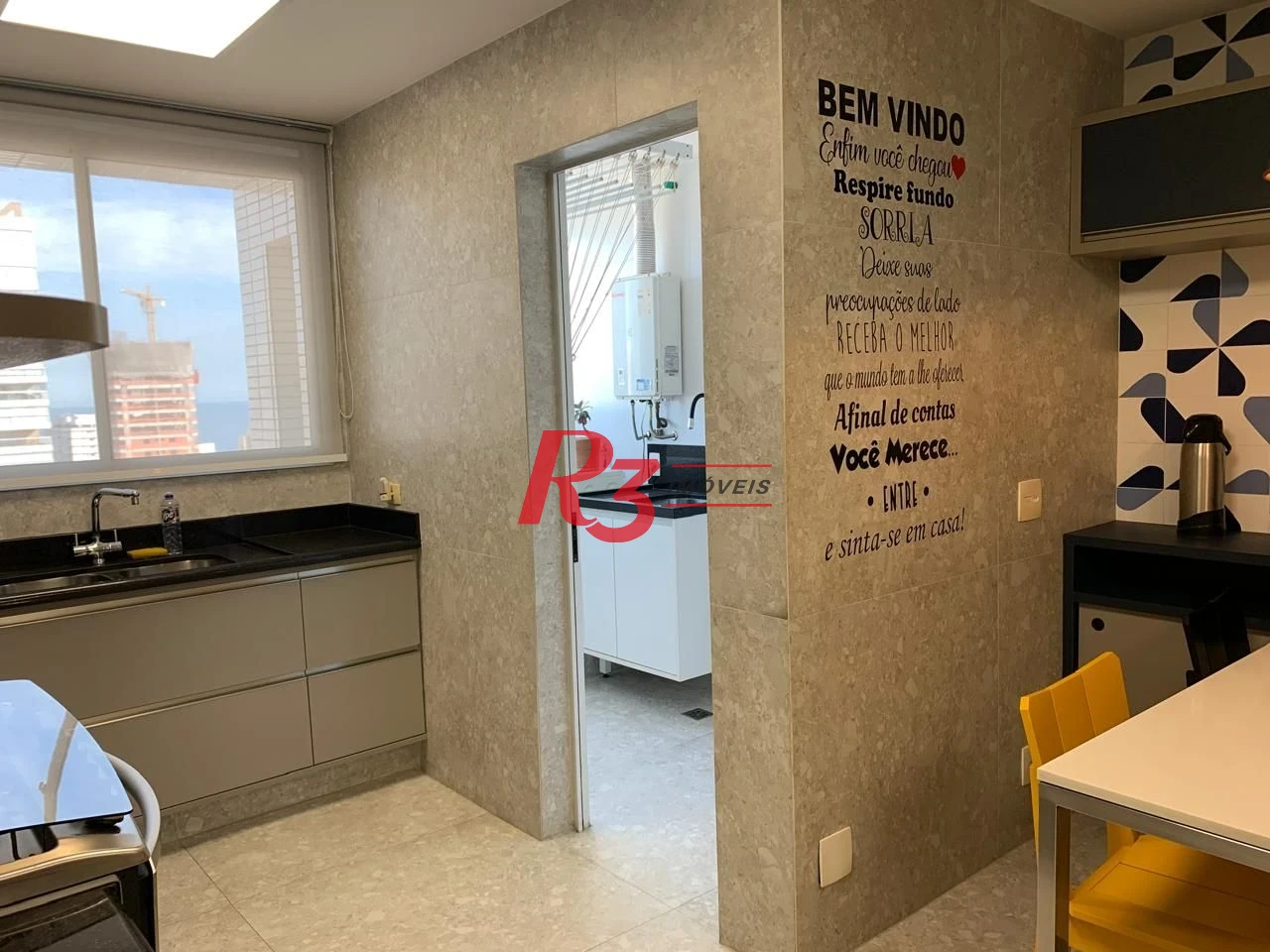 Apartamento para alugar, 180 m² por R$ 22.900,00/mês - Gonzaga - Santos/SP