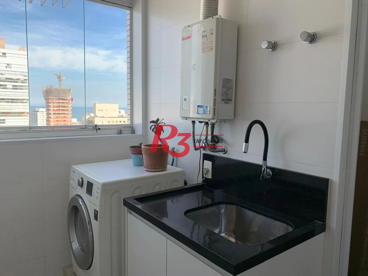 Apartamento para alugar, 180 m² por R$ 22.900,00/mês - Gonzaga - Santos/SP
