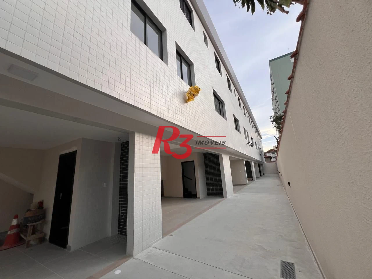 Village à venda, 90 m² por R$ 620.000,00 - Campo Grande - Santos/SP