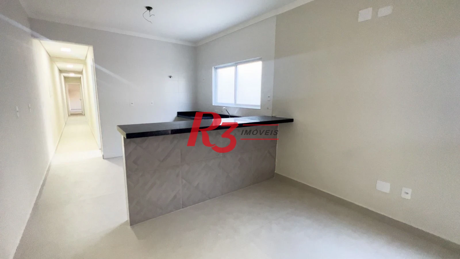 Casa com 3 suítes à venda, 115 m² por R$ 820.000 - Marapé - Santos/SP