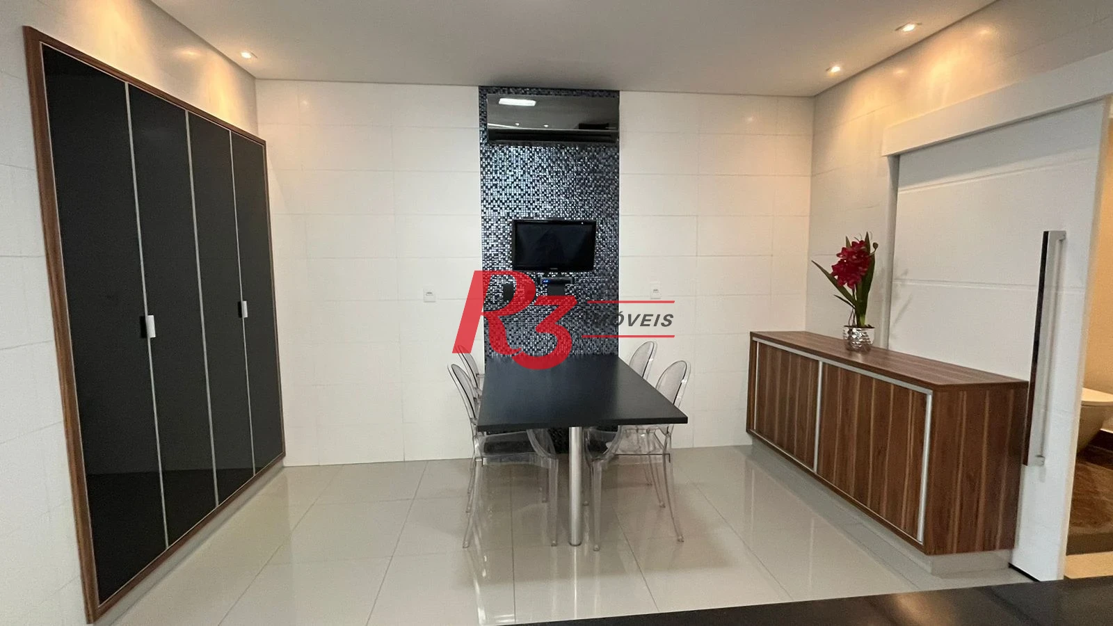 Casa com 4 dormitórios à venda, 370 m² por R$ 2.650.000,00 - Ponta da Praia - Santos/SP