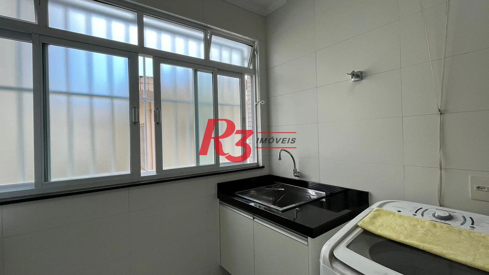 Casa com 4 dormitórios à venda, 370 m² por R$ 2.650.000,00 - Ponta da Praia - Santos/SP