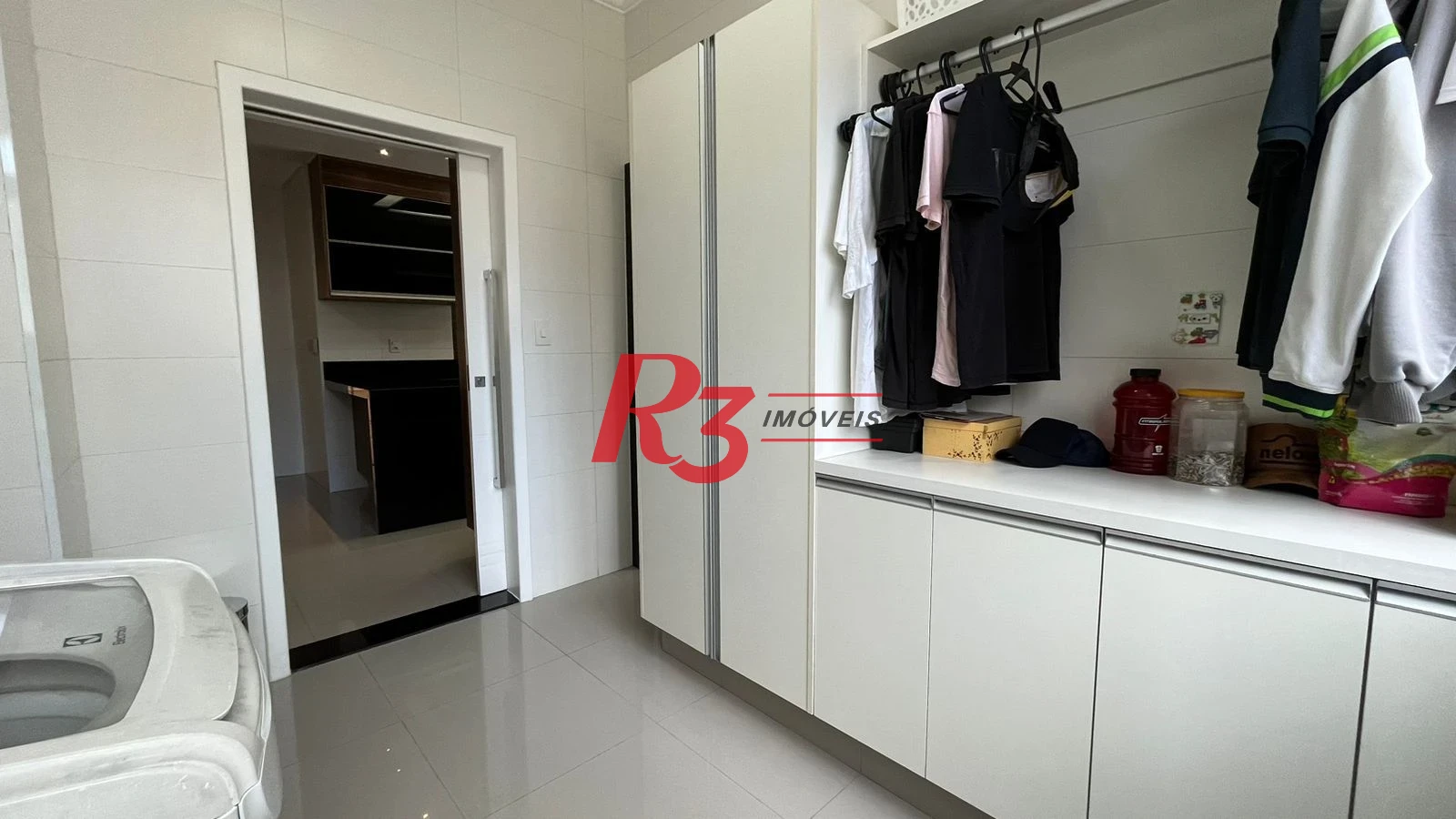 Casa com 4 dormitórios à venda, 370 m² por R$ 2.650.000,00 - Ponta da Praia - Santos/SP