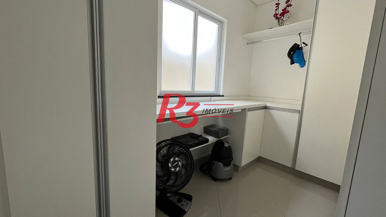 Casa com 4 dormitórios à venda, 370 m² por R$ 2.650.000,00 - Ponta da Praia - Santos/SP