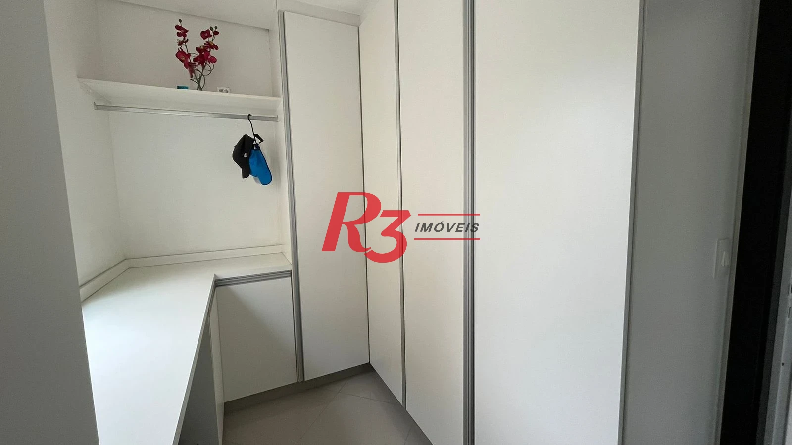 Casa com 4 dormitórios à venda, 370 m² por R$ 2.650.000,00 - Ponta da Praia - Santos/SP