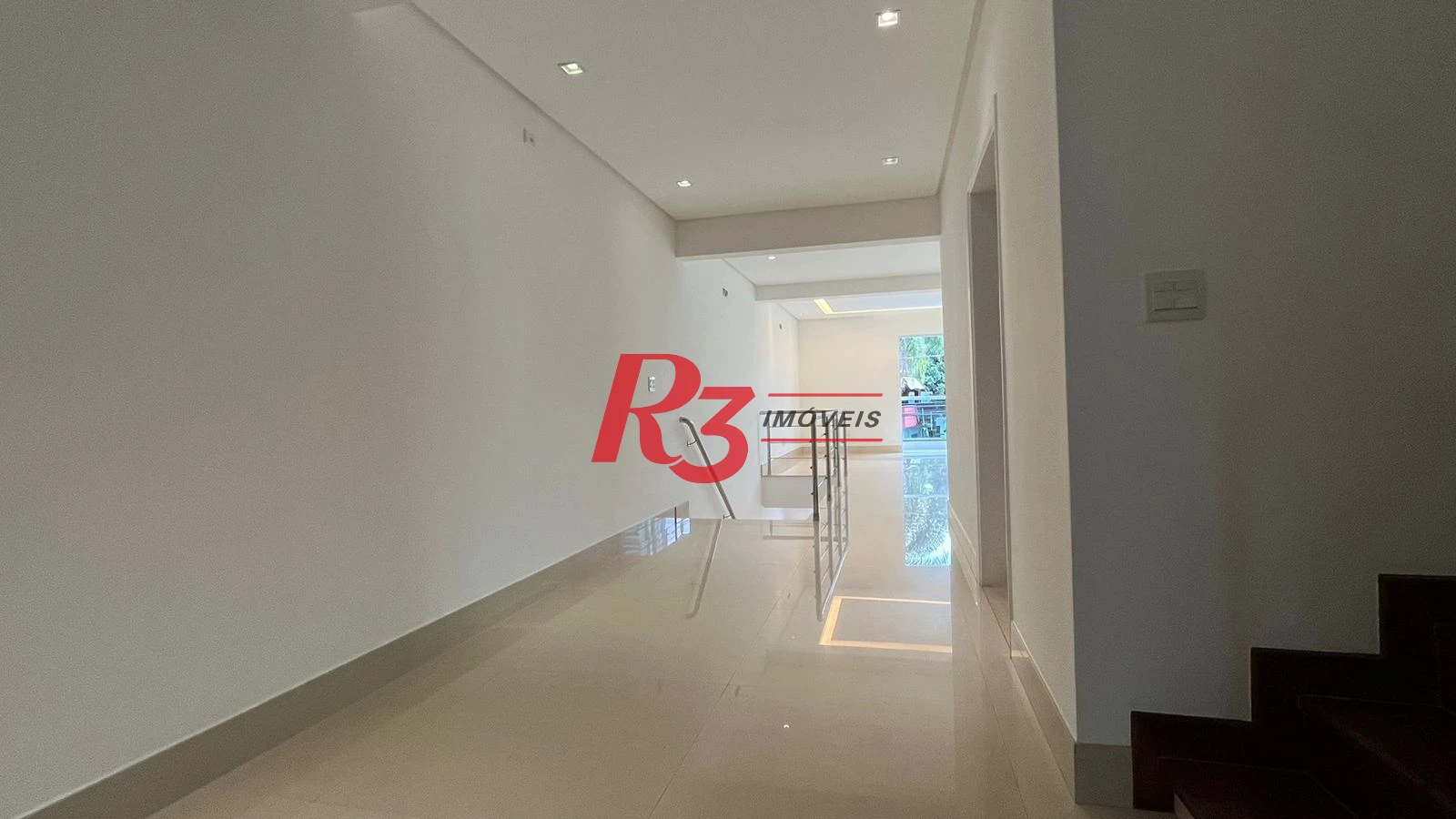 Casa com 4 dormitórios à venda, 370 m² por R$ 2.650.000,00 - Ponta da Praia - Santos/SP