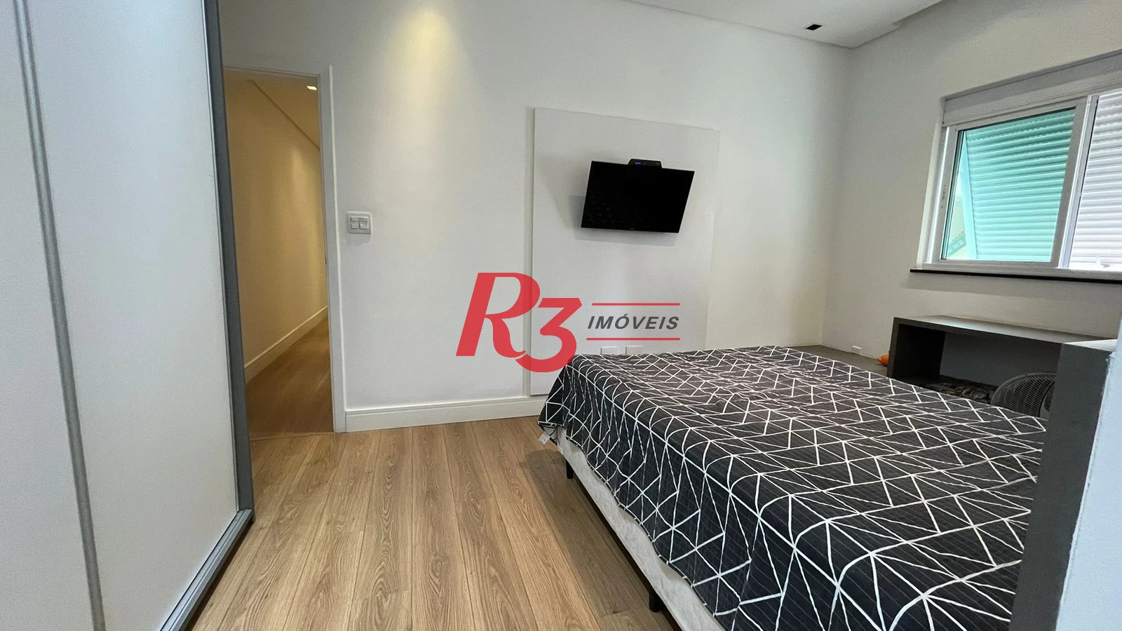 Casa com 4 dormitórios à venda, 370 m² por R$ 2.650.000,00 - Ponta da Praia - Santos/SP