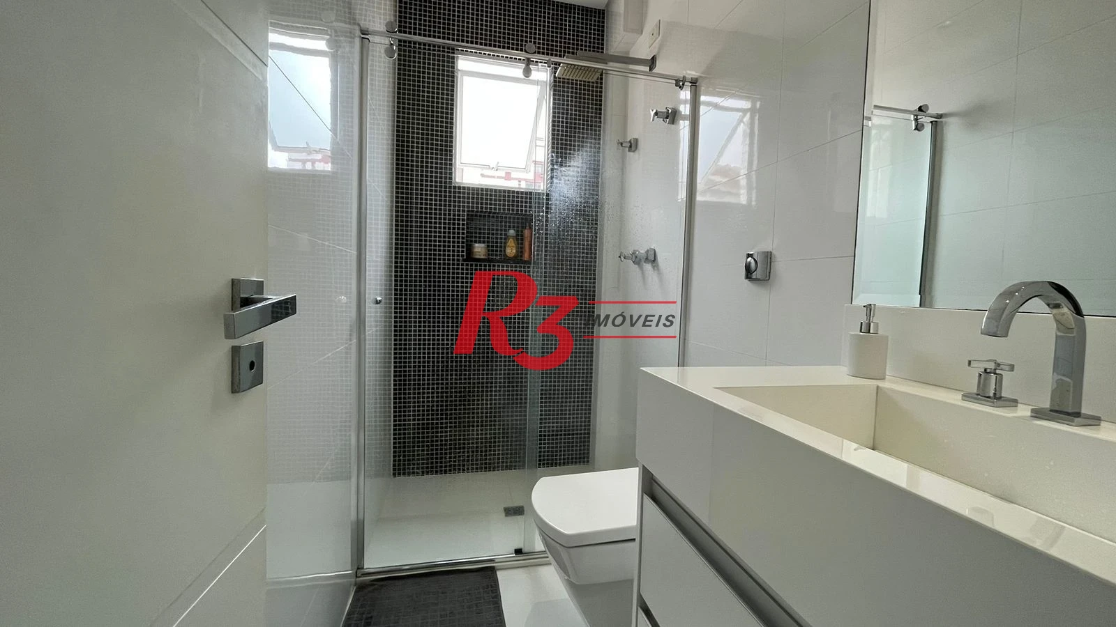 Casa com 4 dormitórios à venda, 370 m² por R$ 2.650.000,00 - Ponta da Praia - Santos/SP
