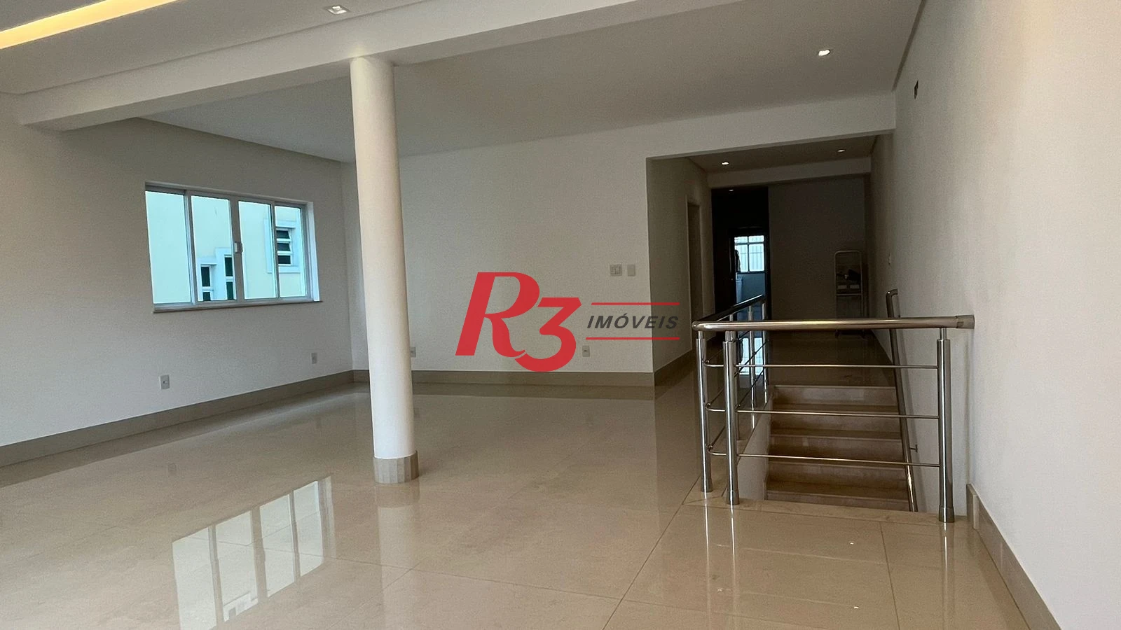 Casa com 4 dormitórios à venda, 370 m² por R$ 2.650.000,00 - Ponta da Praia - Santos/SP