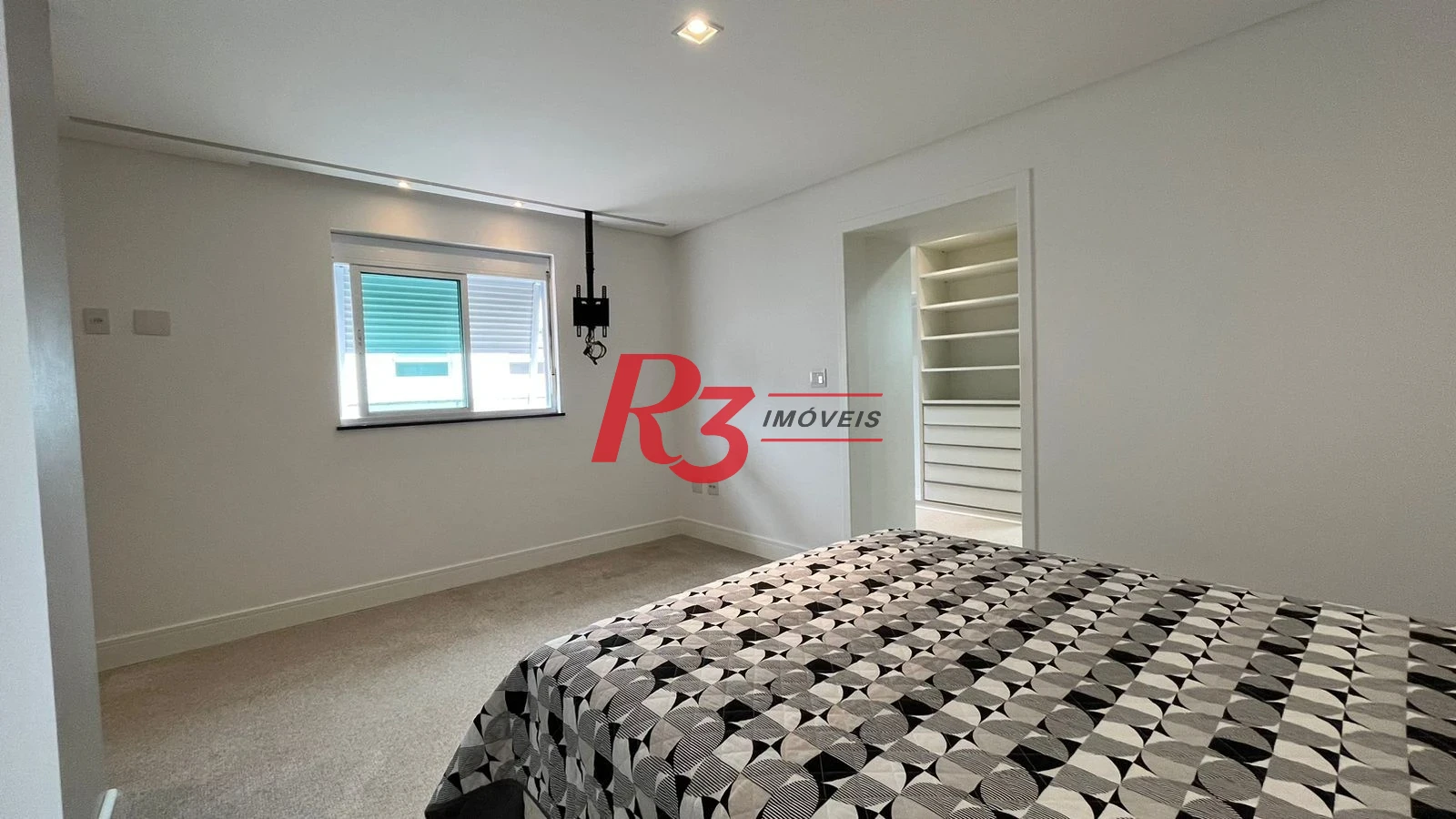 Casa com 4 dormitórios à venda, 370 m² por R$ 2.650.000,00 - Ponta da Praia - Santos/SP