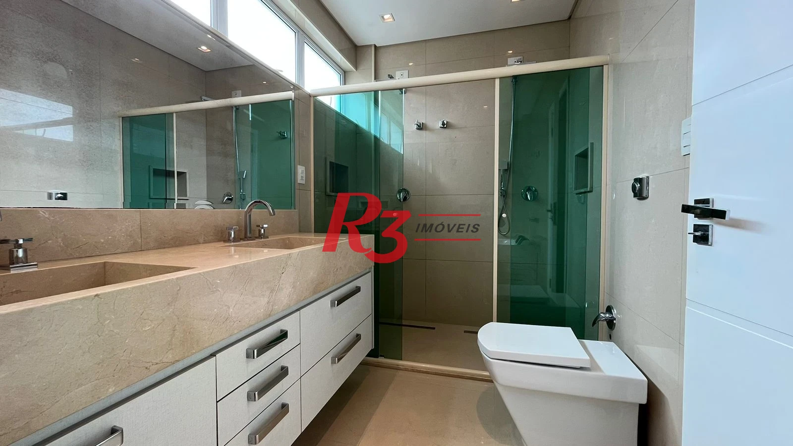 Casa com 4 dormitórios à venda, 370 m² por R$ 2.650.000,00 - Ponta da Praia - Santos/SP