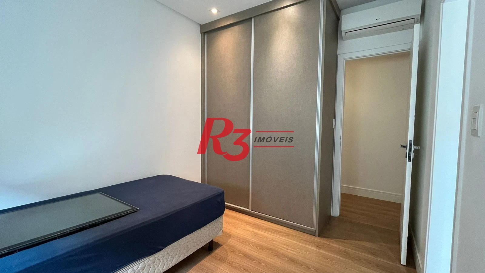 Casa com 4 dormitórios à venda, 370 m² por R$ 2.650.000,00 - Ponta da Praia - Santos/SP