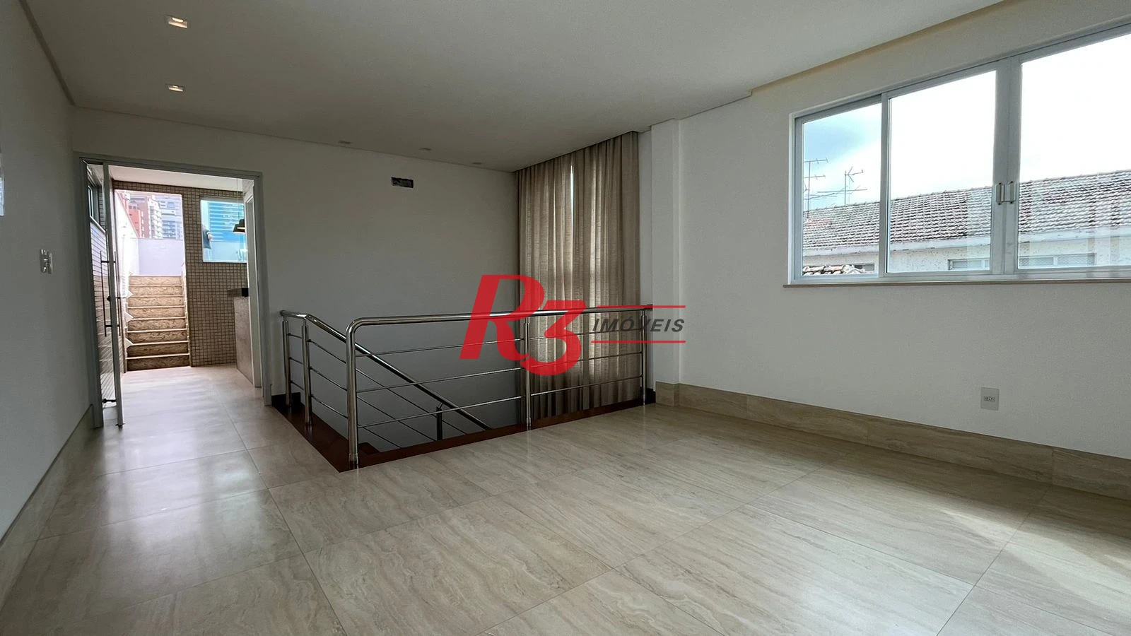 Casa com 4 dormitórios à venda, 370 m² por R$ 2.650.000,00 - Ponta da Praia - Santos/SP