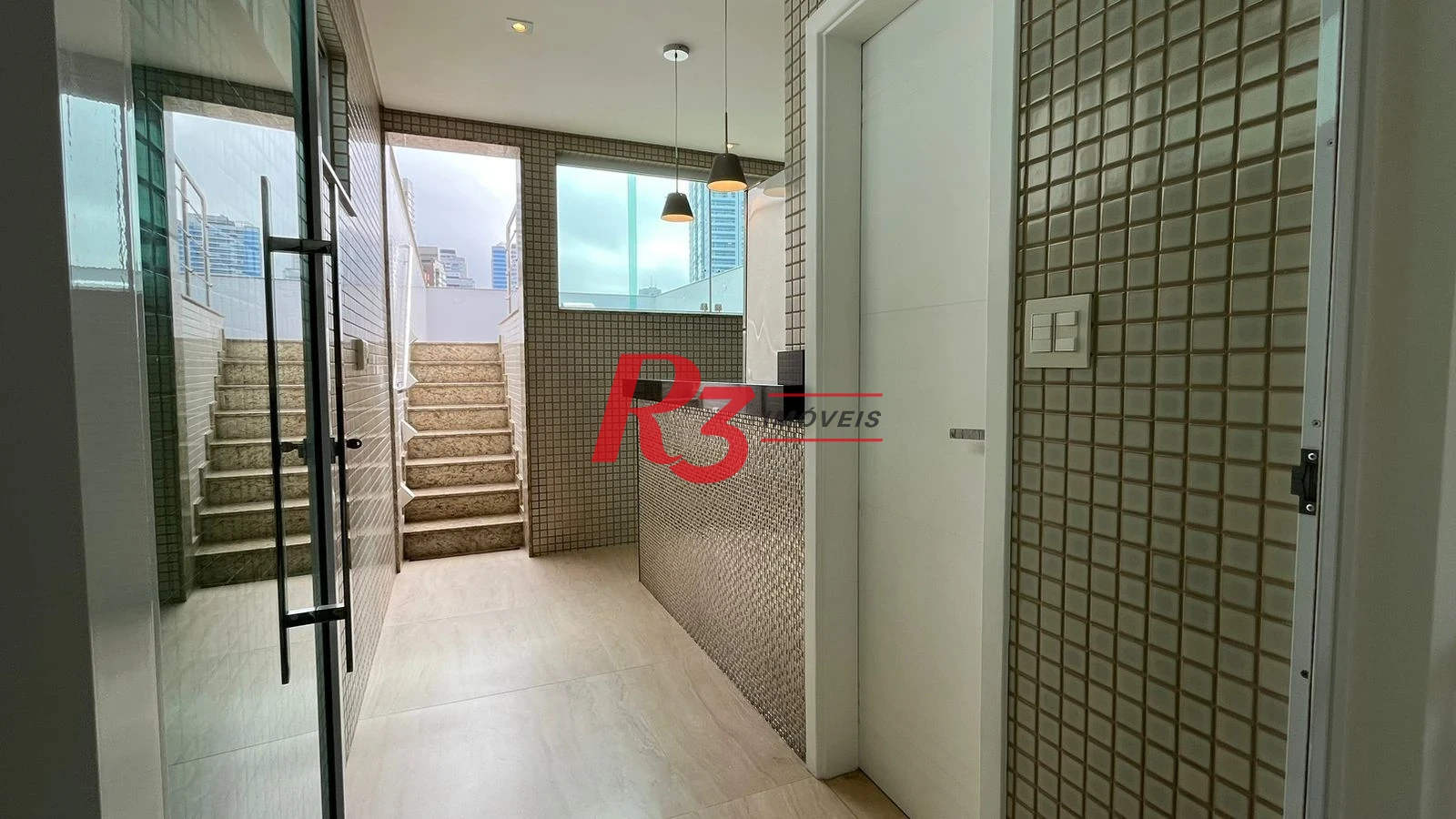 Casa com 4 dormitórios à venda, 370 m² por R$ 2.650.000,00 - Ponta da Praia - Santos/SP