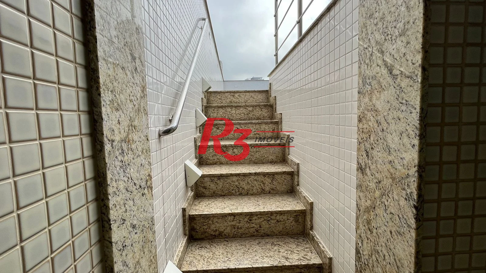 Casa com 4 dormitórios à venda, 370 m² por R$ 2.650.000,00 - Ponta da Praia - Santos/SP