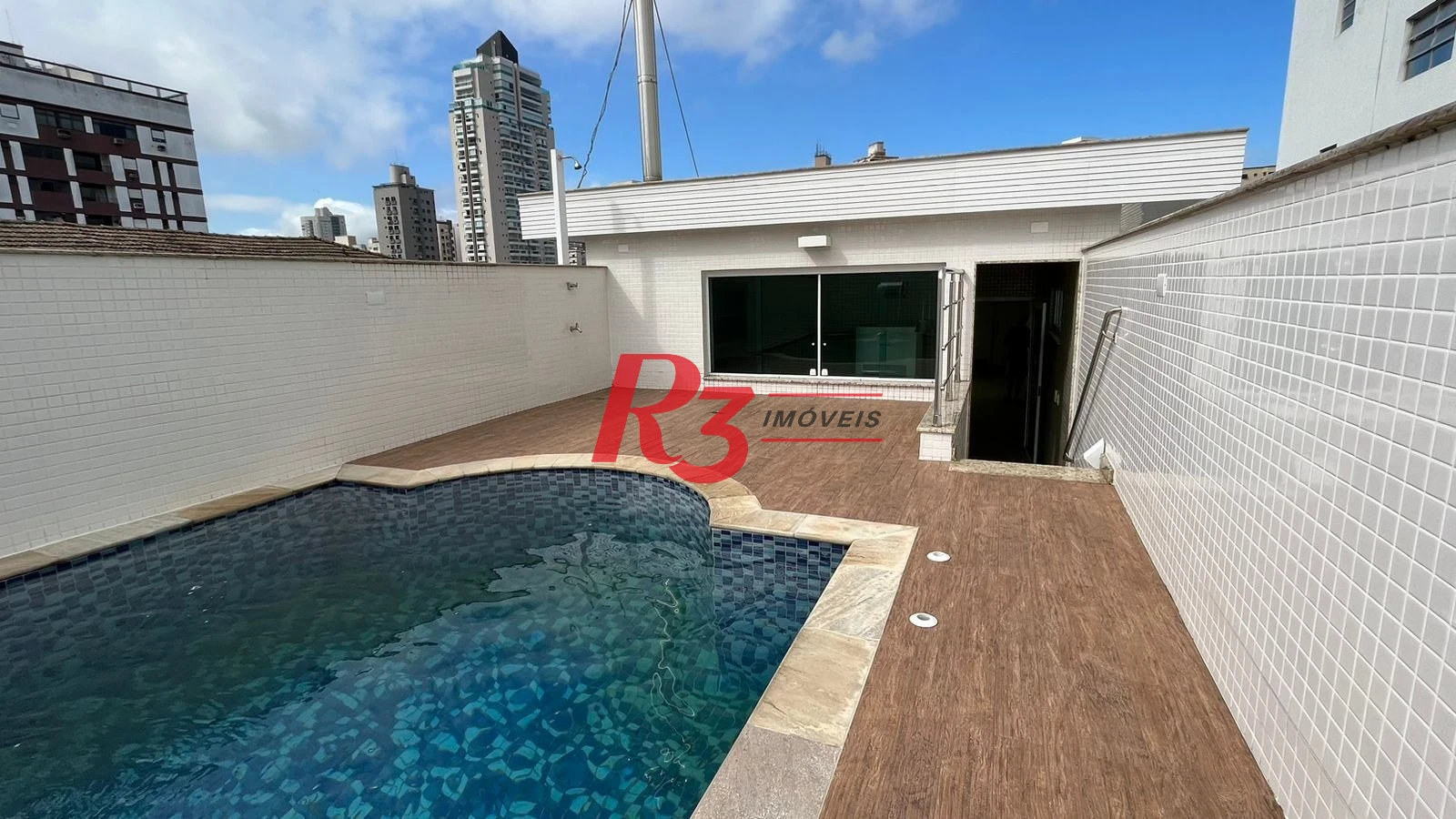 Casa com 4 dormitórios à venda, 370 m² por R$ 2.650.000,00 - Ponta da Praia - Santos/SP