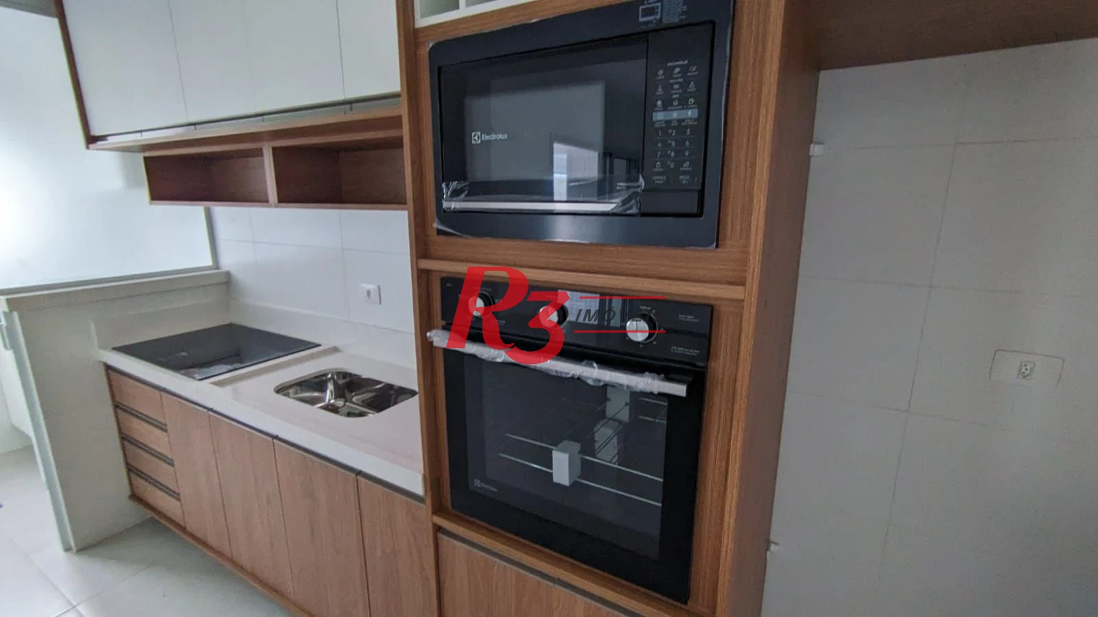 Apartamento à venda, 84 m² por R$ 878.000,00 - Canto do Forte - Praia Grande/SP