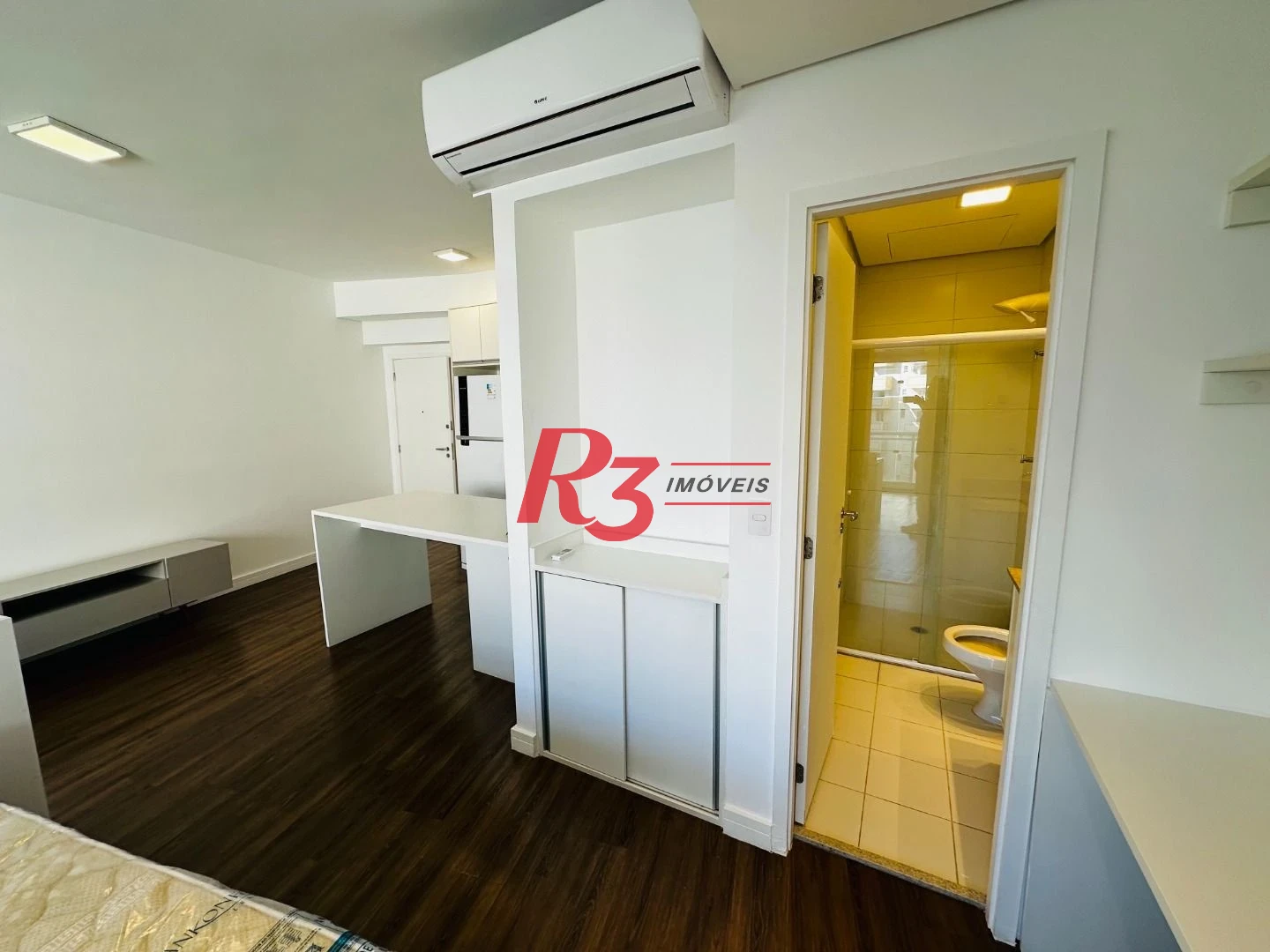 Apartamento para alugar, 50 m² por R$ 5.000,00/mês - Pompéia - Santos/SP