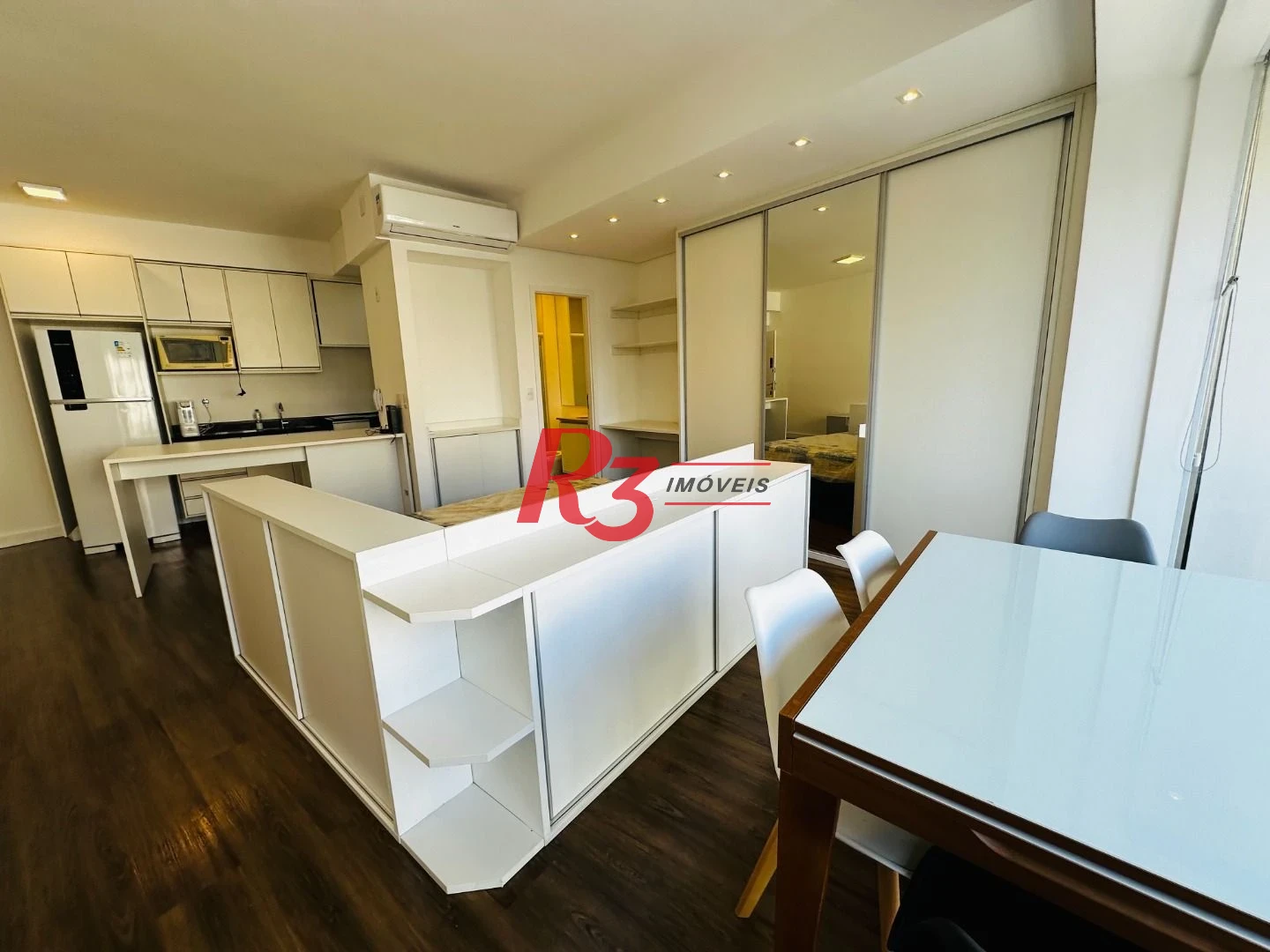 Apartamento para alugar, 50 m² por R$ 5.000,00/mês - Pompéia - Santos/SP