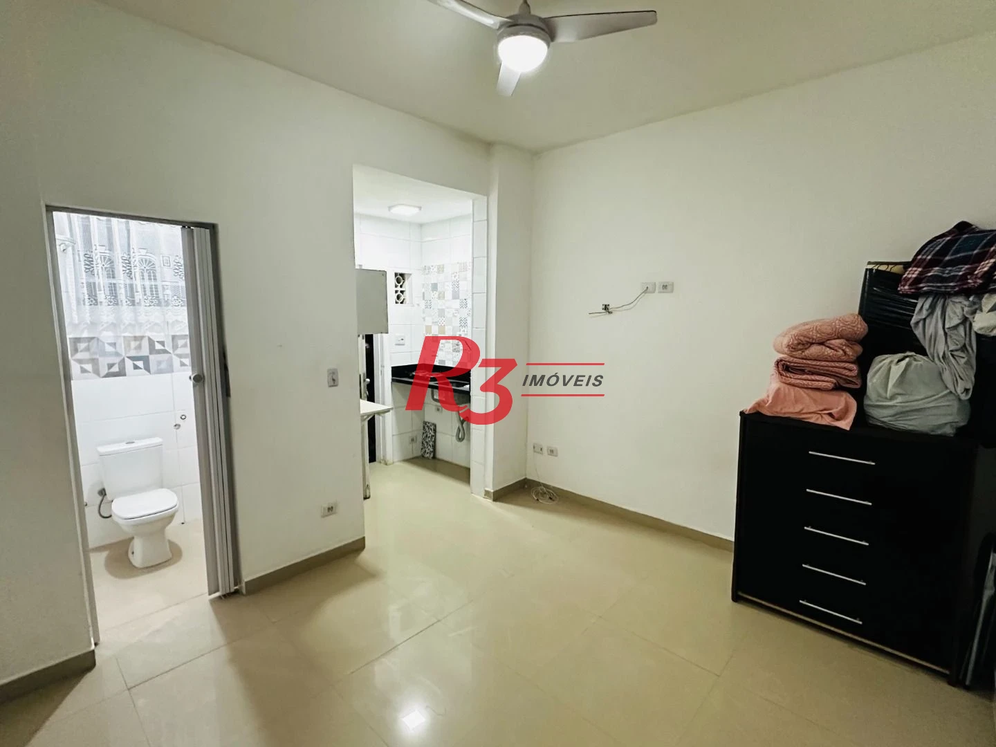 Kitnet com 1 dormitório à venda, 32 m² por R$ 300.000,00 - Embaré - Santos/SP
