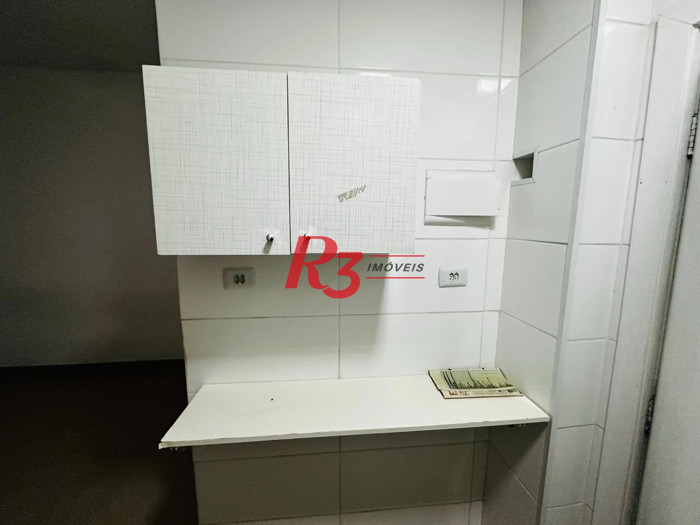 Kitnet com 1 dormitório à venda, 32 m² por R$ 300.000,00 - Embaré - Santos/SP