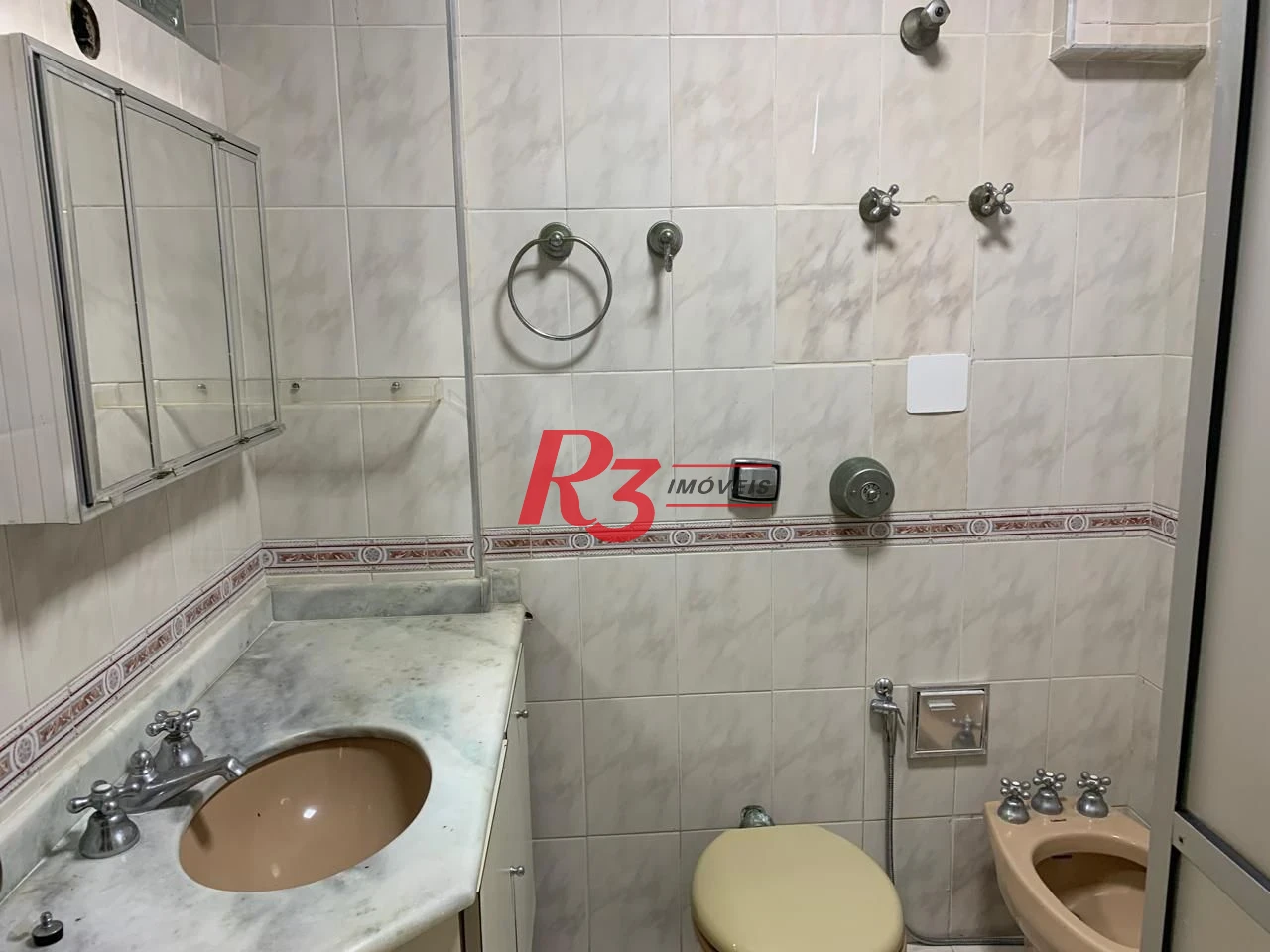 Apartamento à venda, 257 m² por R$ 1.200.000,00 - Gonzaga - Santos/SP