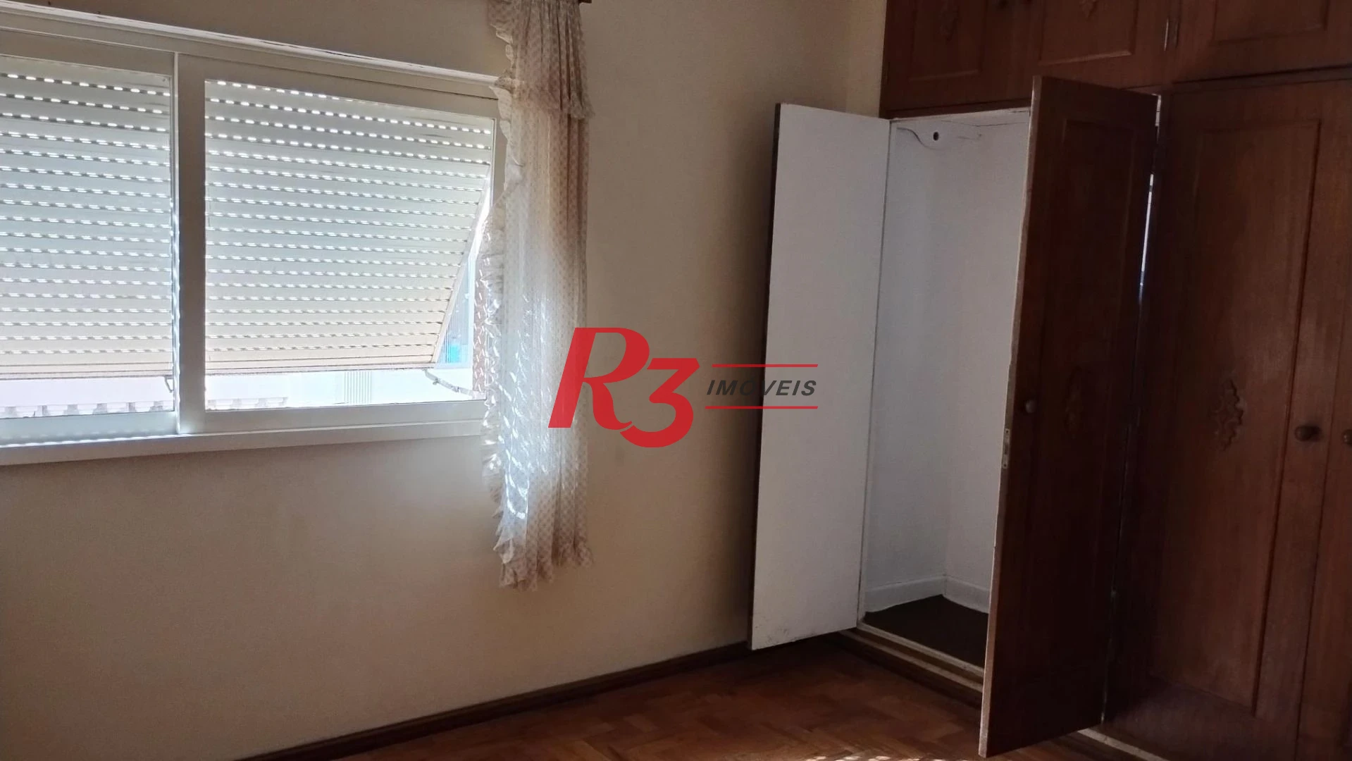 Apartamento Frente Mar, 1 por andar , – Praia do Itararé, São Vicente/SP