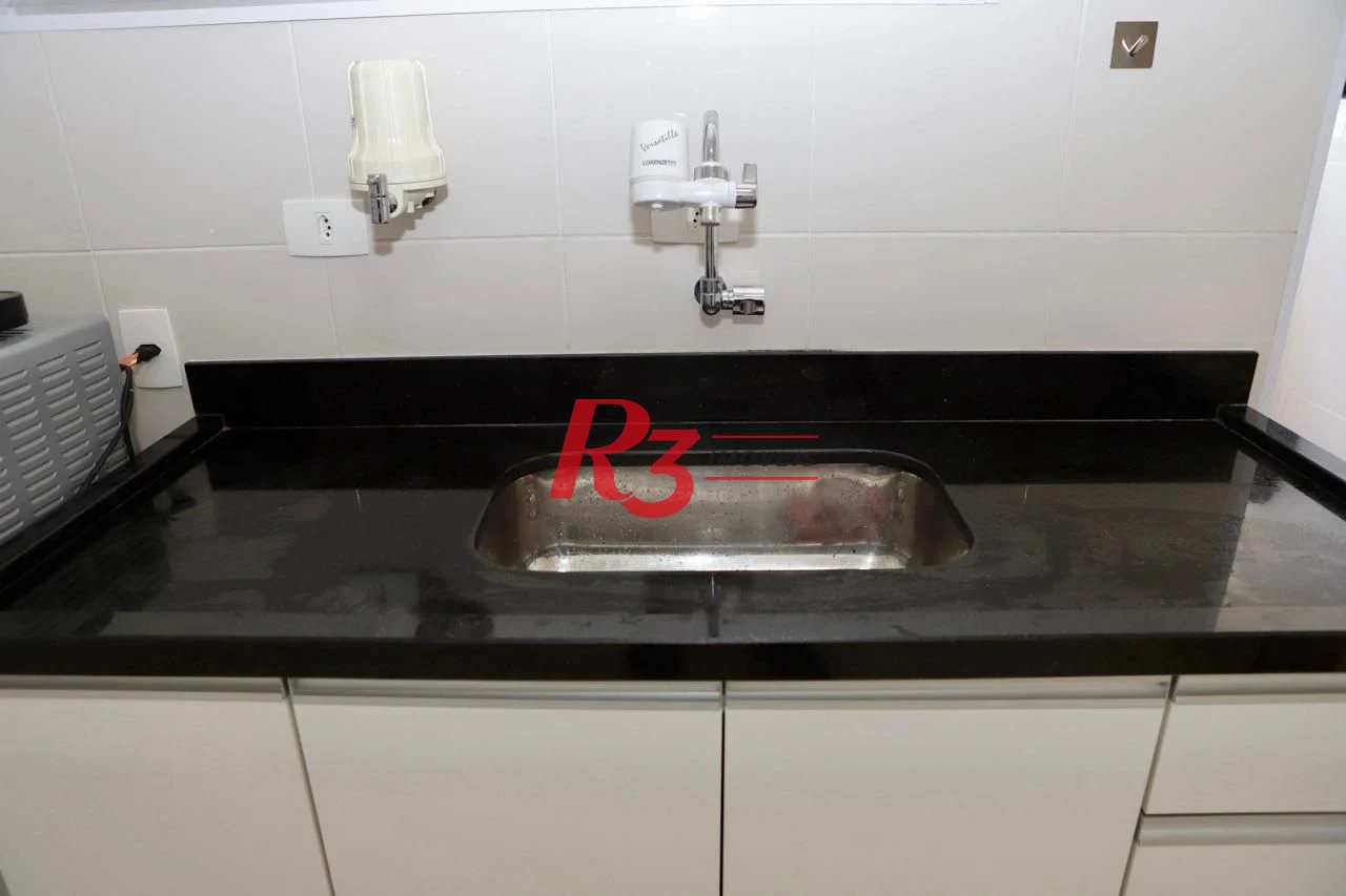 Apartamento com 2 dormitórios à venda, 62 m² por R$ 490.000,00 - Aparecida - Santos/SP