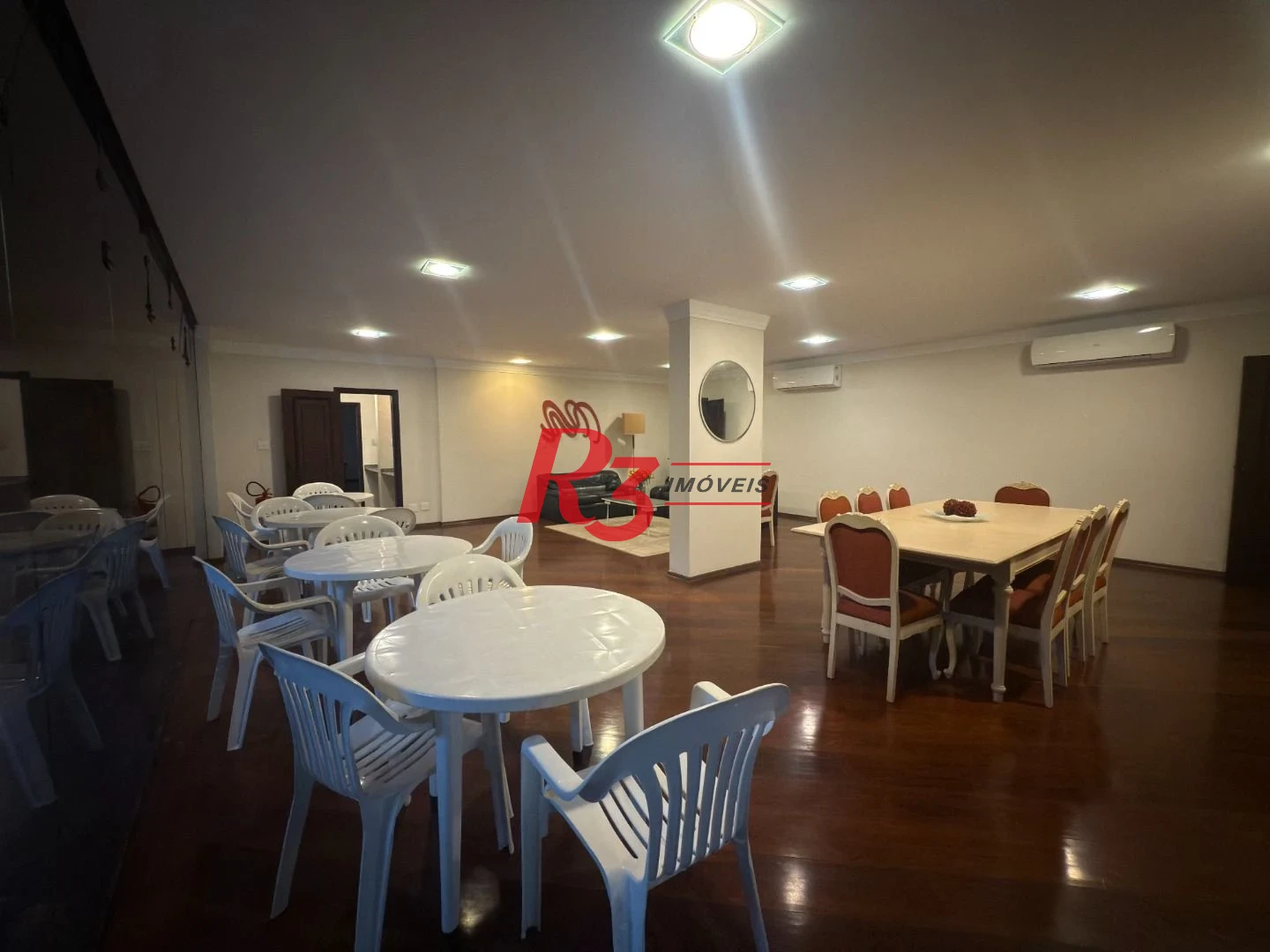 Apartamento com 4 dormitórios à venda, 267 m² por R$ 1.700.000,00 - Boqueirão - Santos/SP