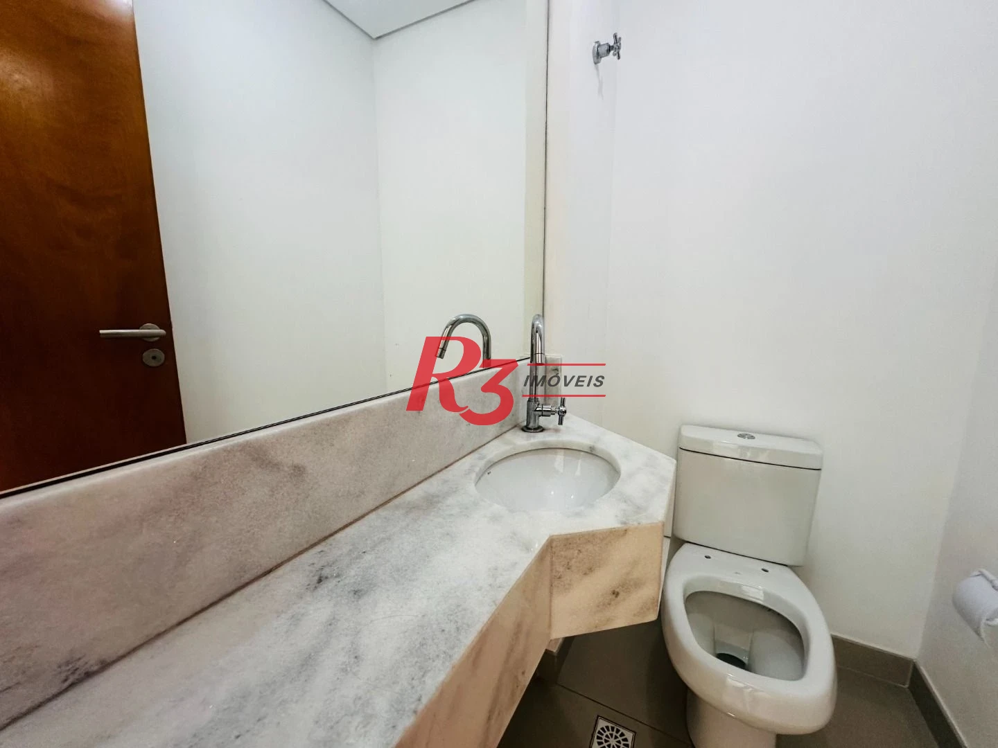 Apartamento com 2 dormitórios para alugar, 59 m² por R$ 5.233,97/mês - Vila Matias - Santos/SP