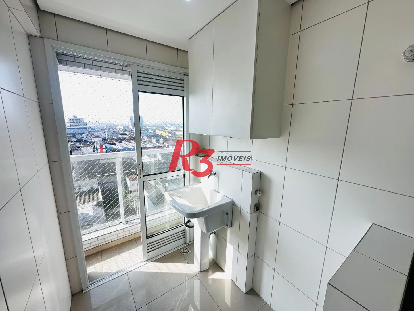 Apartamento com 2 dormitórios para alugar, 59 m² por R$ 5.233,97/mês - Vila Matias - Santos/SP