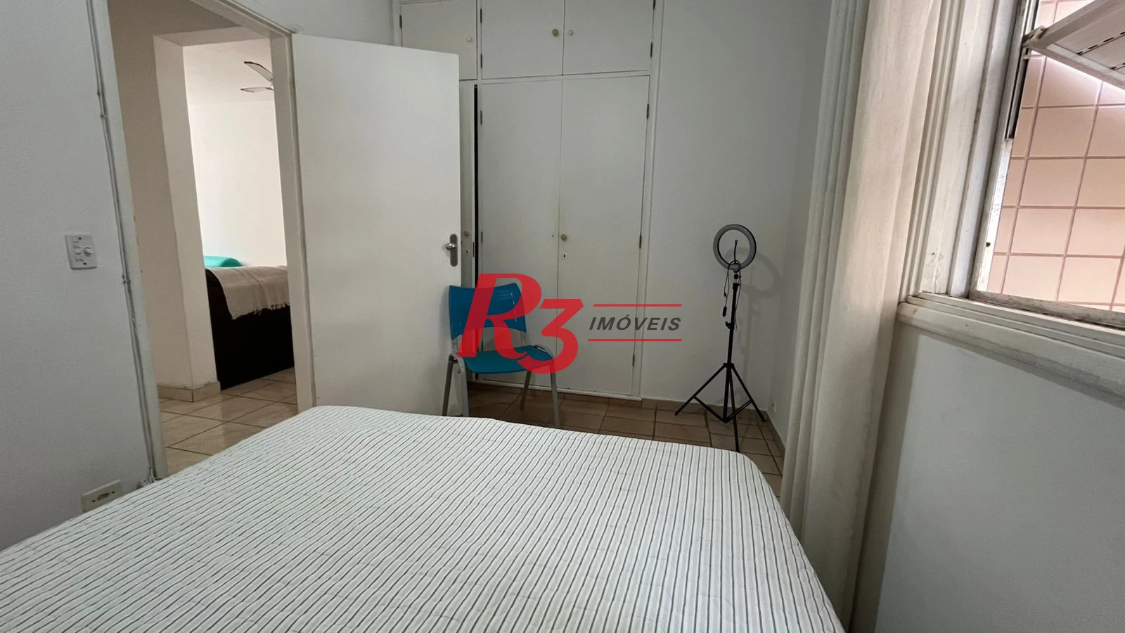 Apartamento com 2 dormitórios à venda, 75 m² por R$ 550.000,00 - Gonzaga - Santos/SP