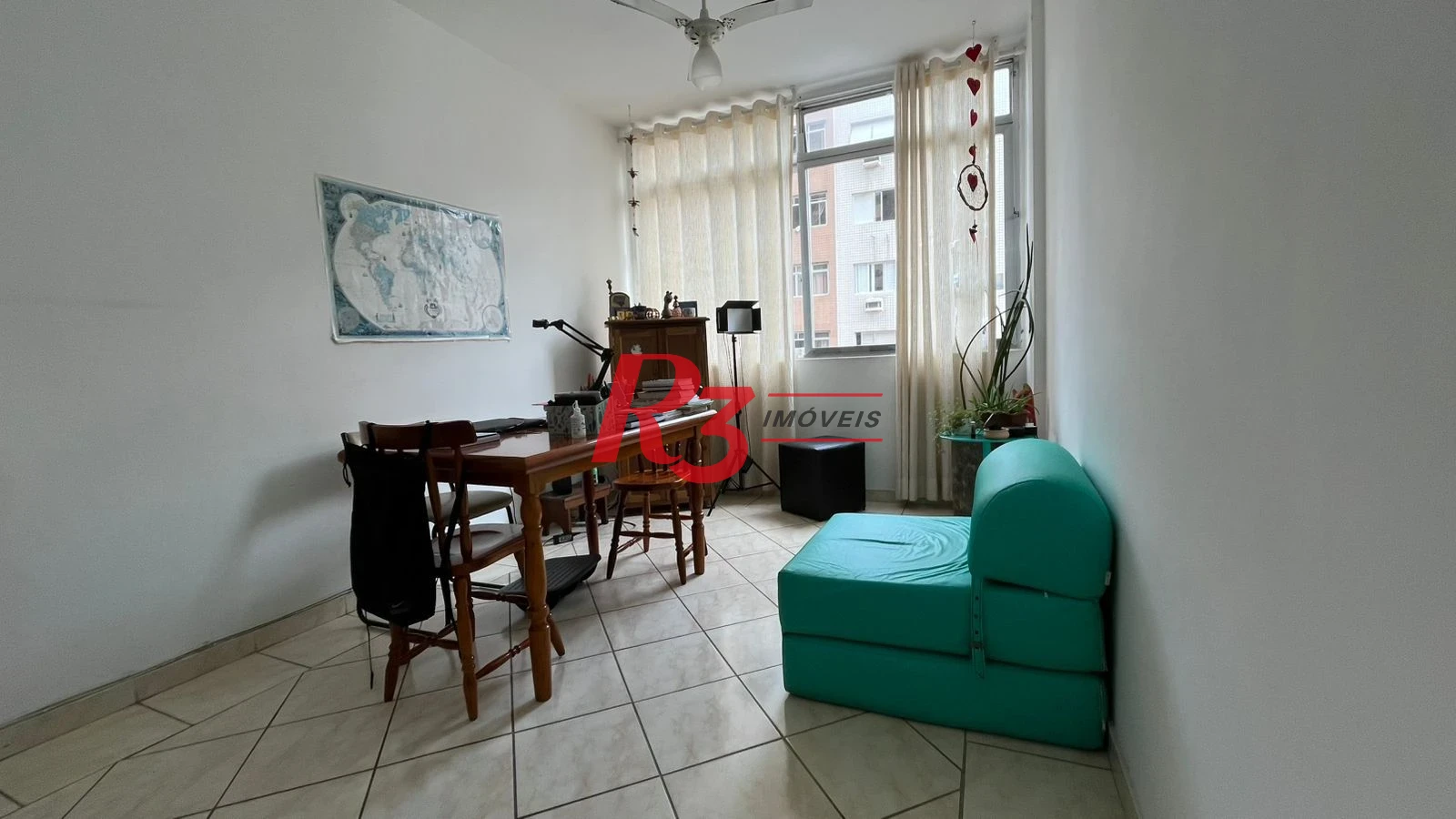 Apartamento com 2 dormitórios à venda, 75 m² por R$ 550.000,00 - Gonzaga - Santos/SP