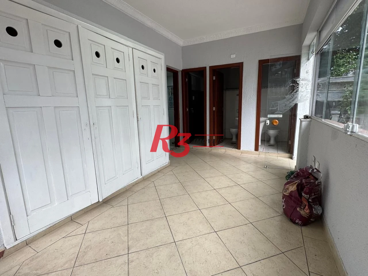 Sobrado para alugar, 336 m² por R$ 15.000,00/mês - Vila Matias - Santos/SP