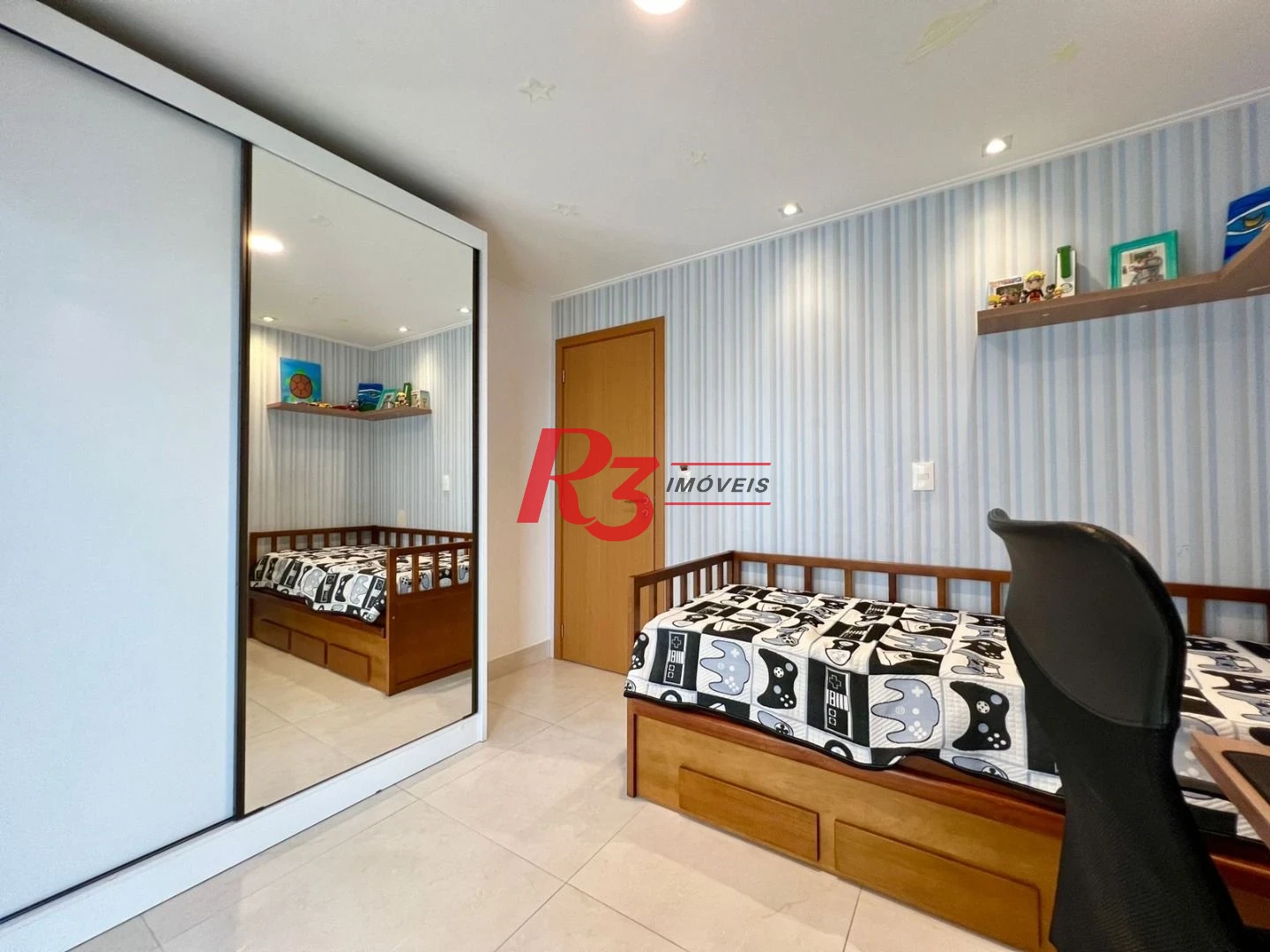 Apartamento com 2 dormitórios à venda, 96 m² por R$ 920.000,00 - Canto do Forte - Praia Grande/SP
