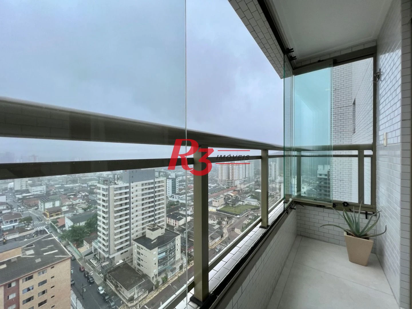 Apartamento com 2 dormitórios à venda, 96 m² por R$ 920.000,00 - Canto do Forte - Praia Grande/SP