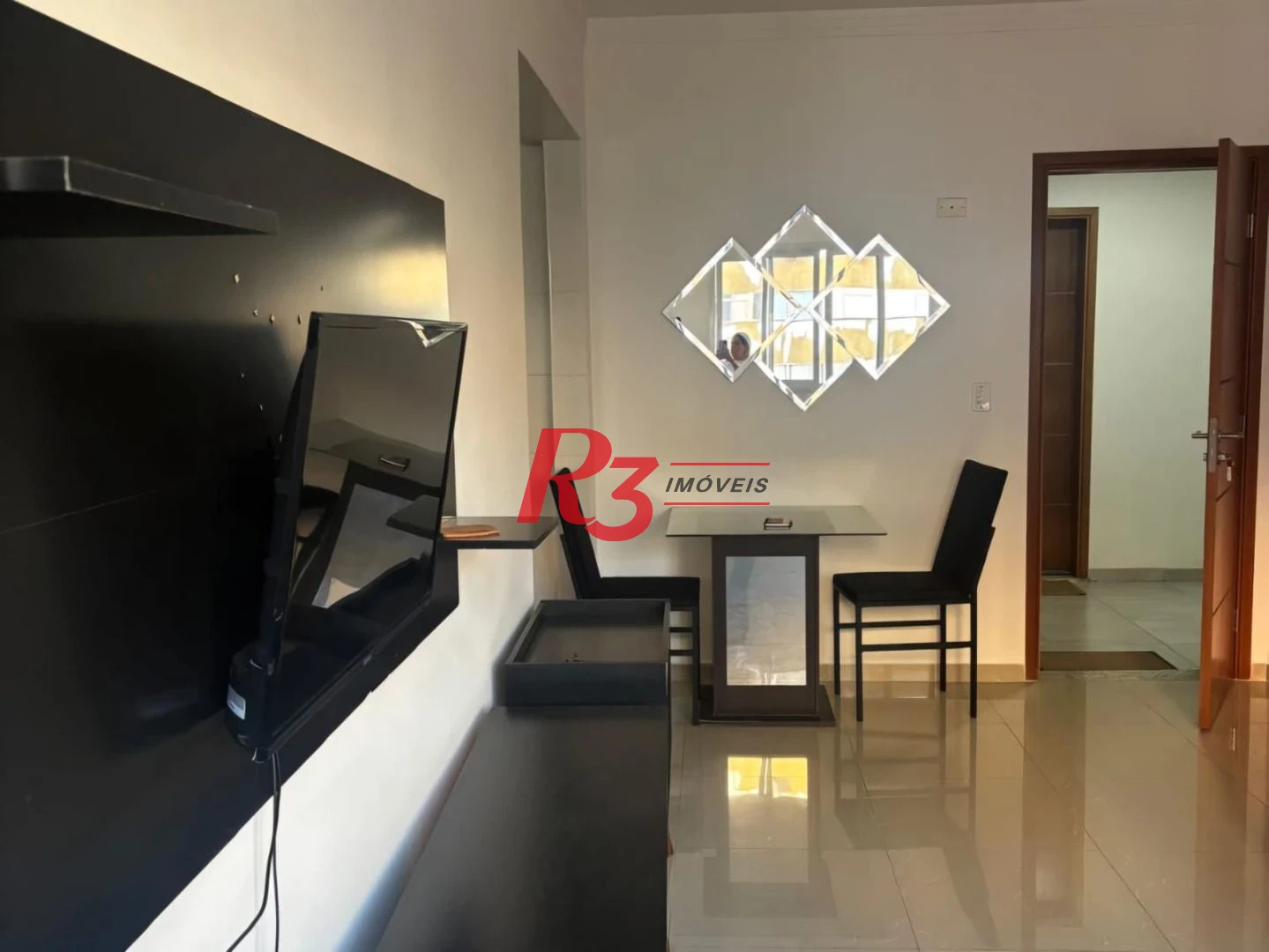 Apartamento com 1 dormitório à venda, 45 m² por R$ 400.000,00 - Vila Matias - Santos/SP