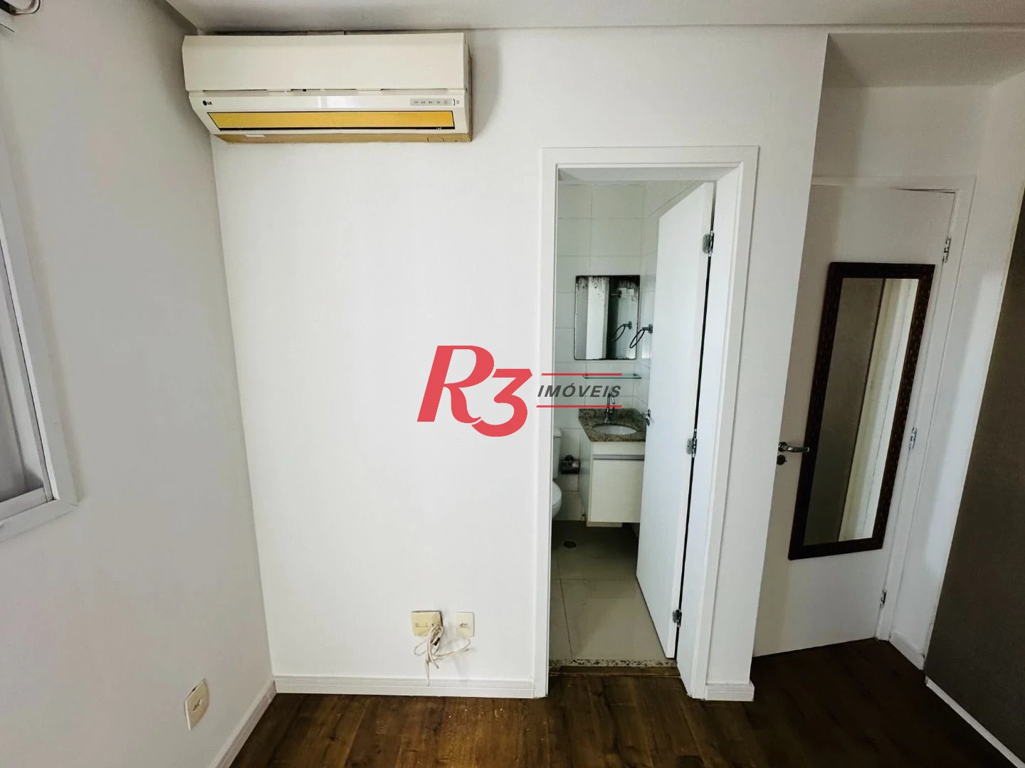 Apartamento à venda, 77 m² por R$ 685.000,00 - Ponta da Praia - Santos/SP
