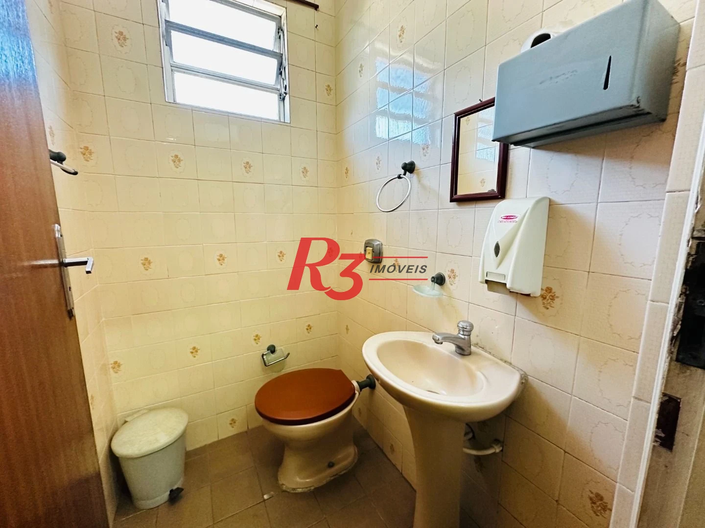 Prédio para alugar, 600 m² - Paquetá - Santos/SP