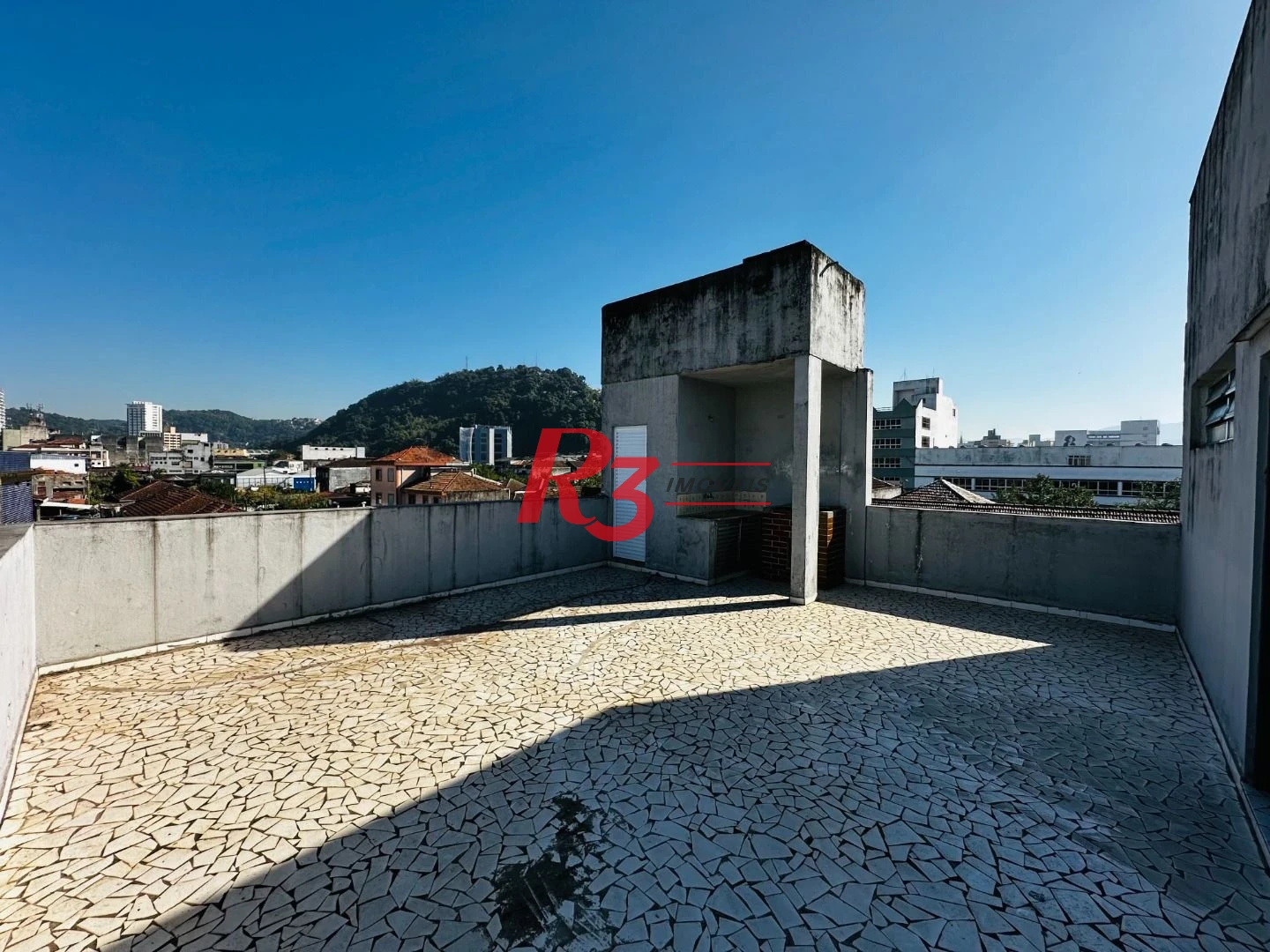Prédio para alugar, 600 m² - Paquetá - Santos/SP