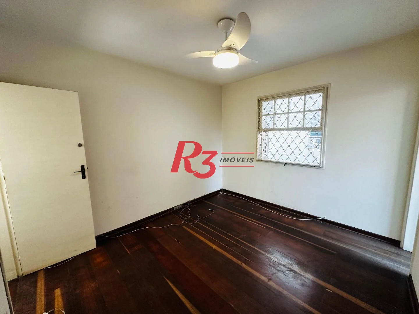 Sobrado à venda, 260 m² por R$ 2.300.000,00 - Embaré - Santos/SP