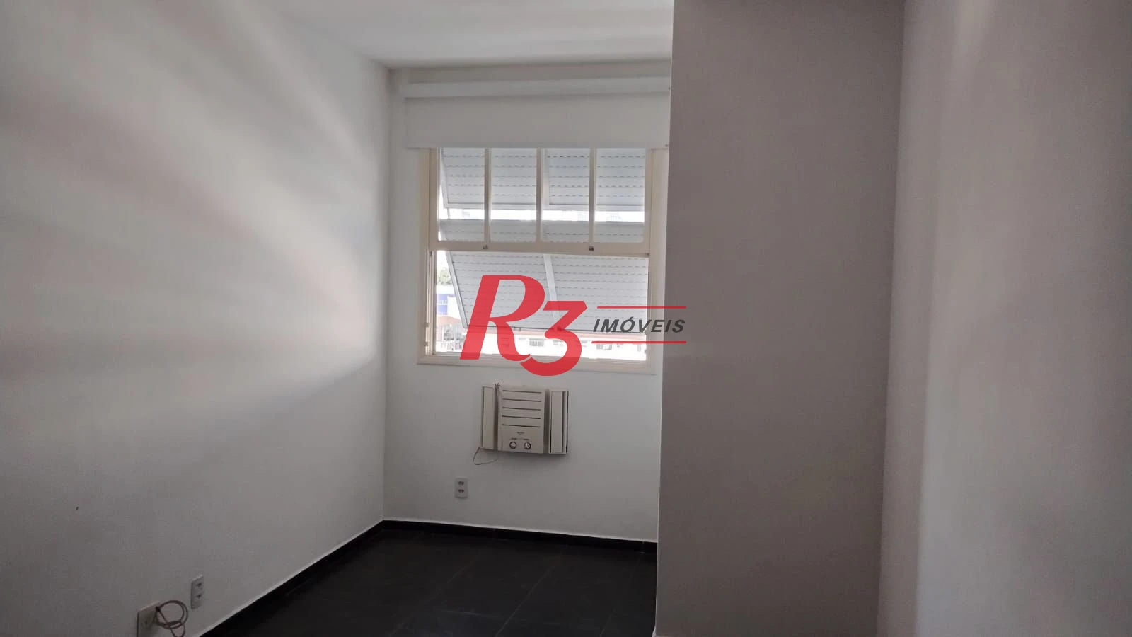 Apartamento com 2 dormitórios à venda, 108 m² por R$ 590.000,00 - Boqueirão - Santos/SP