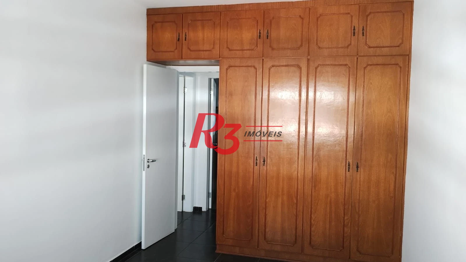 Apartamento com 2 dormitórios à venda, 108 m² por R$ 590.000,00 - Boqueirão - Santos/SP