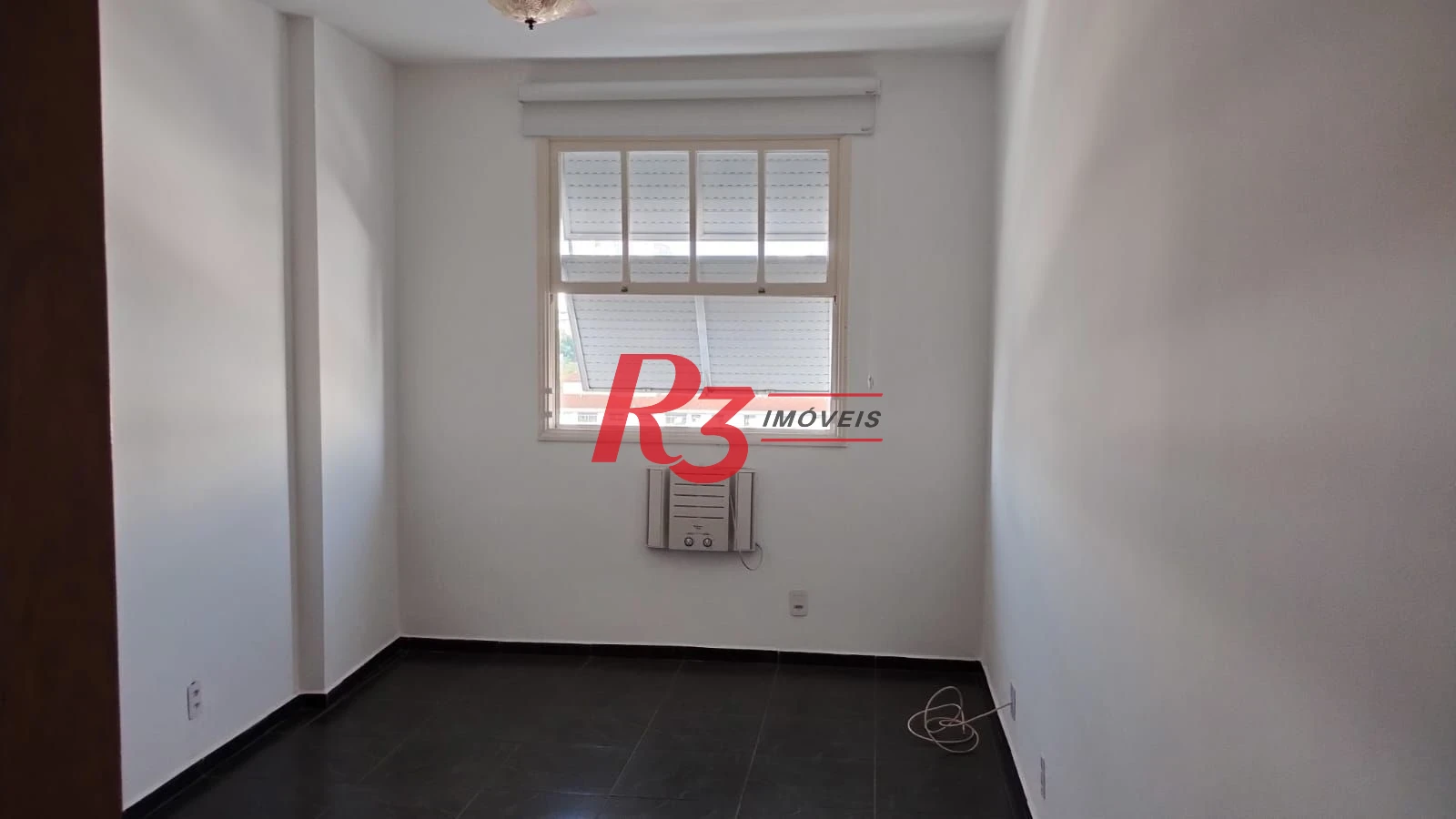 Apartamento com 2 dormitórios à venda, 108 m² por R$ 590.000,00 - Boqueirão - Santos/SP