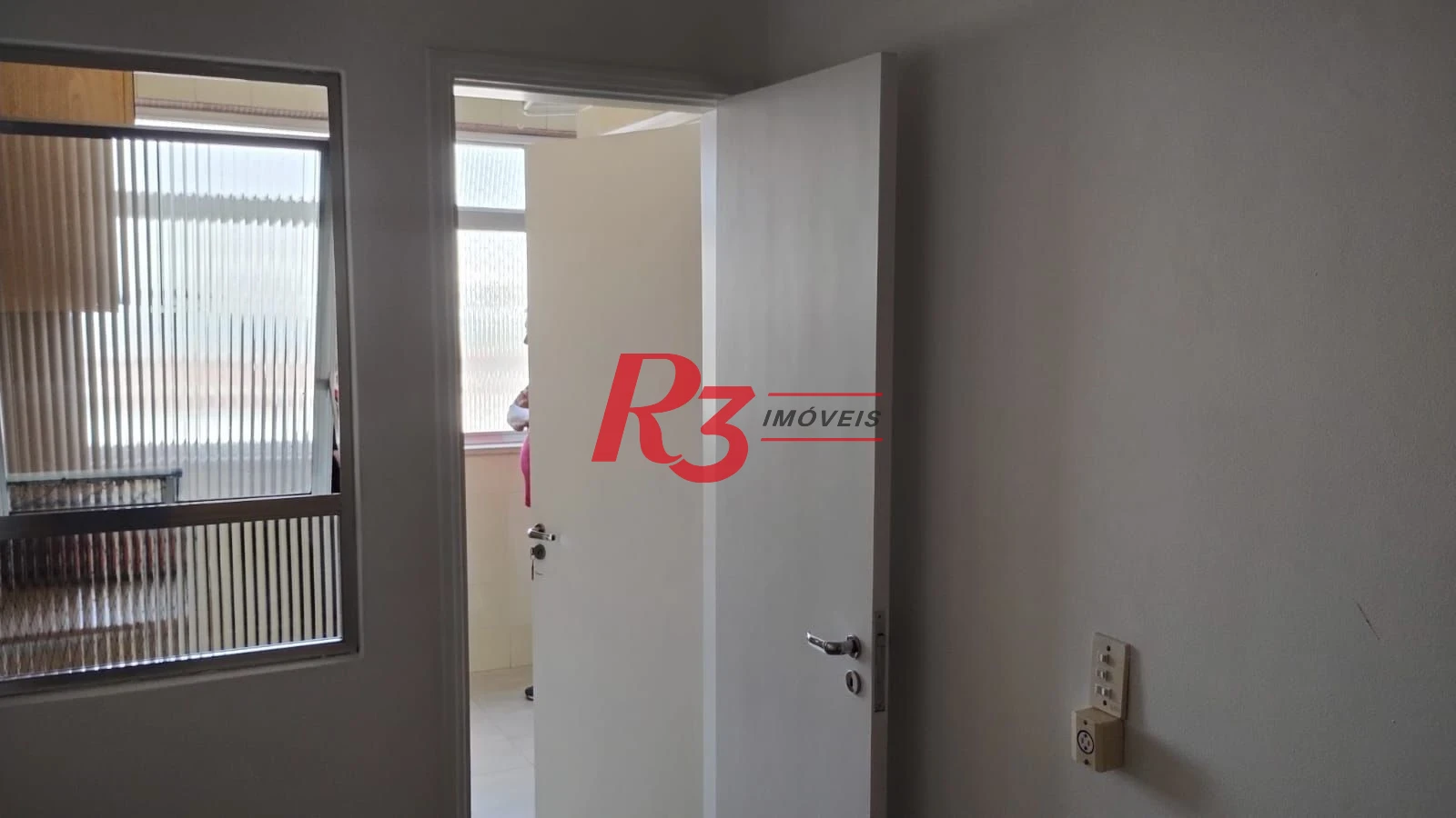 Apartamento com 2 dormitórios à venda, 108 m² por R$ 590.000,00 - Boqueirão - Santos/SP