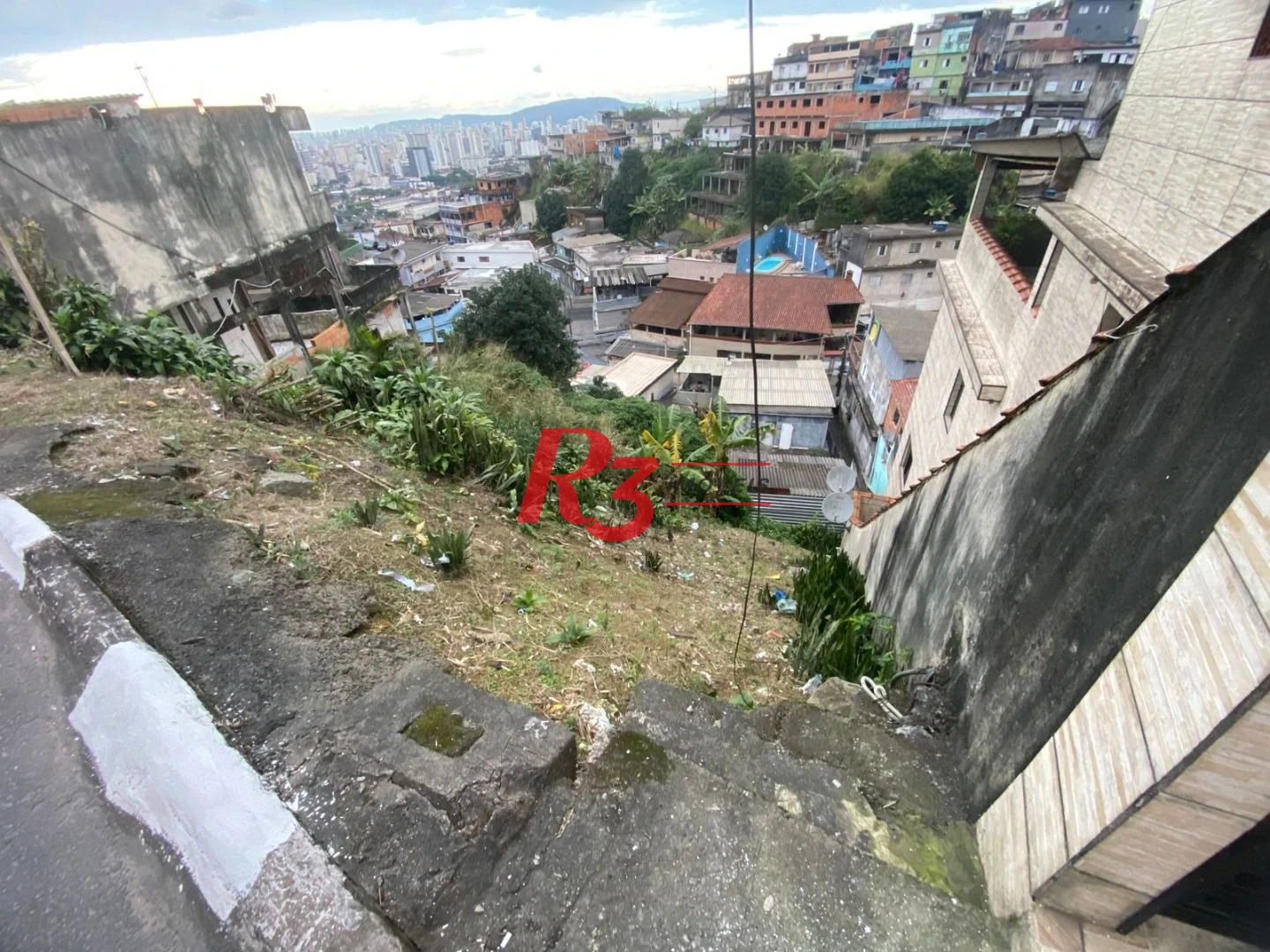 Terreno à venda, 287 m² por R$ 375.000,00 - Morro de São Bento - Santos/SP